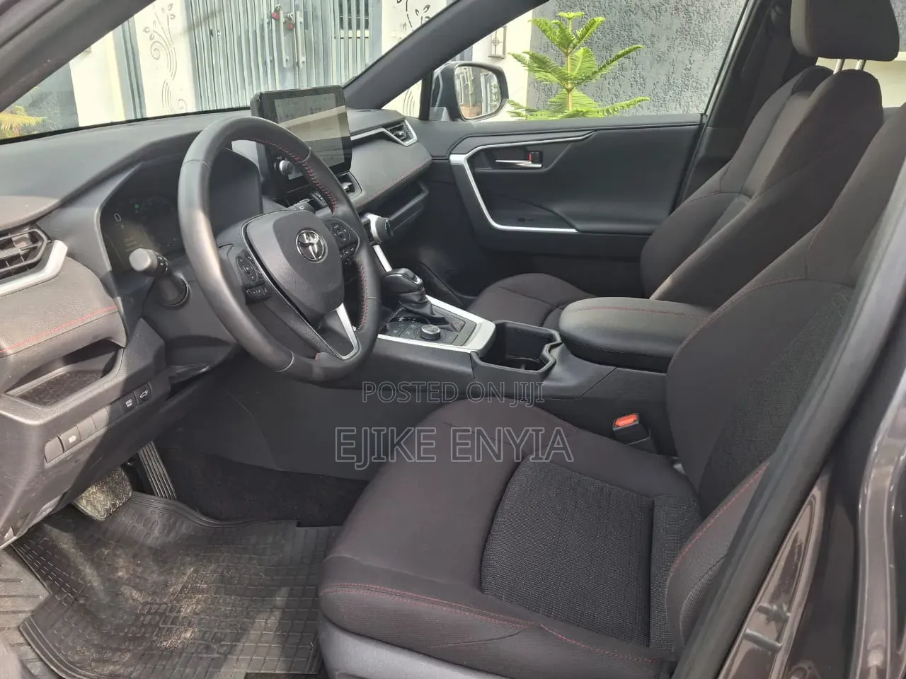 Toyota RAV4 XLE AWD 2024 Gray