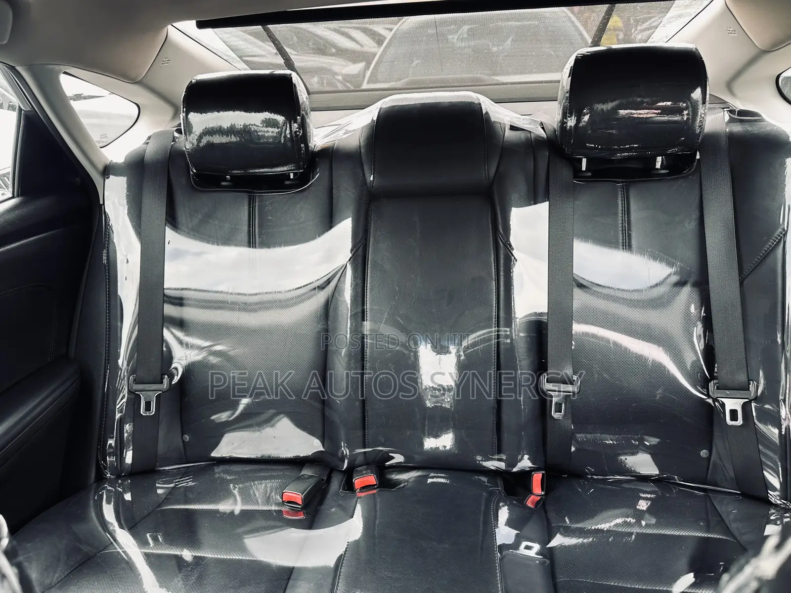 Toyota Avalon Limited 4dr Sedan (3.5L 6cyl 6A) 2014 Gray