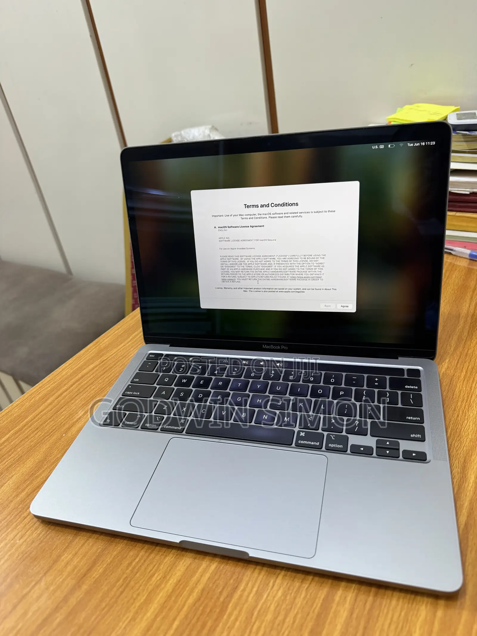 Laptop Apple MacBook Pro 2020 8GB Intel Core i5 SSD 256GB