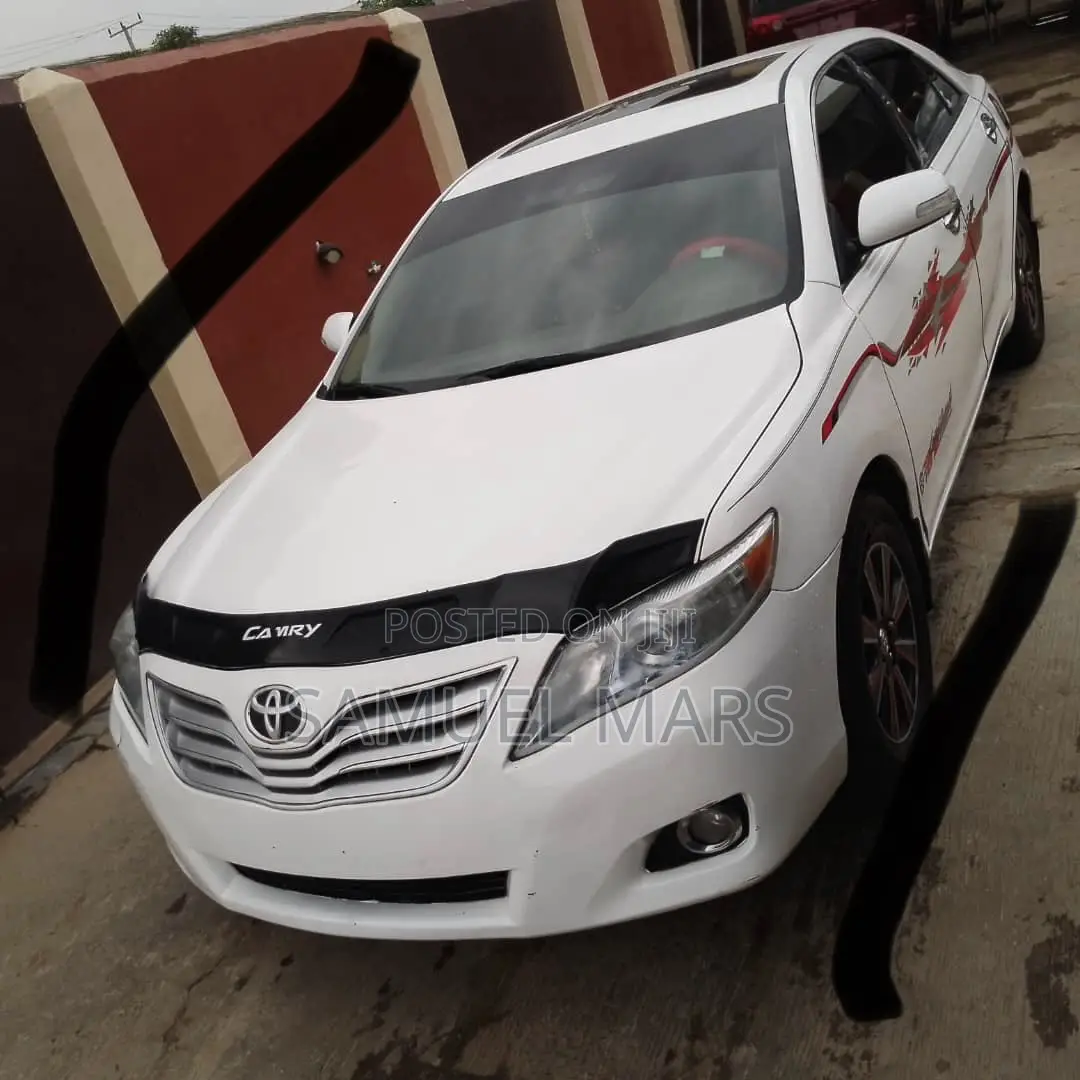 Toyota Camry XLE 4dr Sedan (2.4L 4cyl 5A) 2007 White