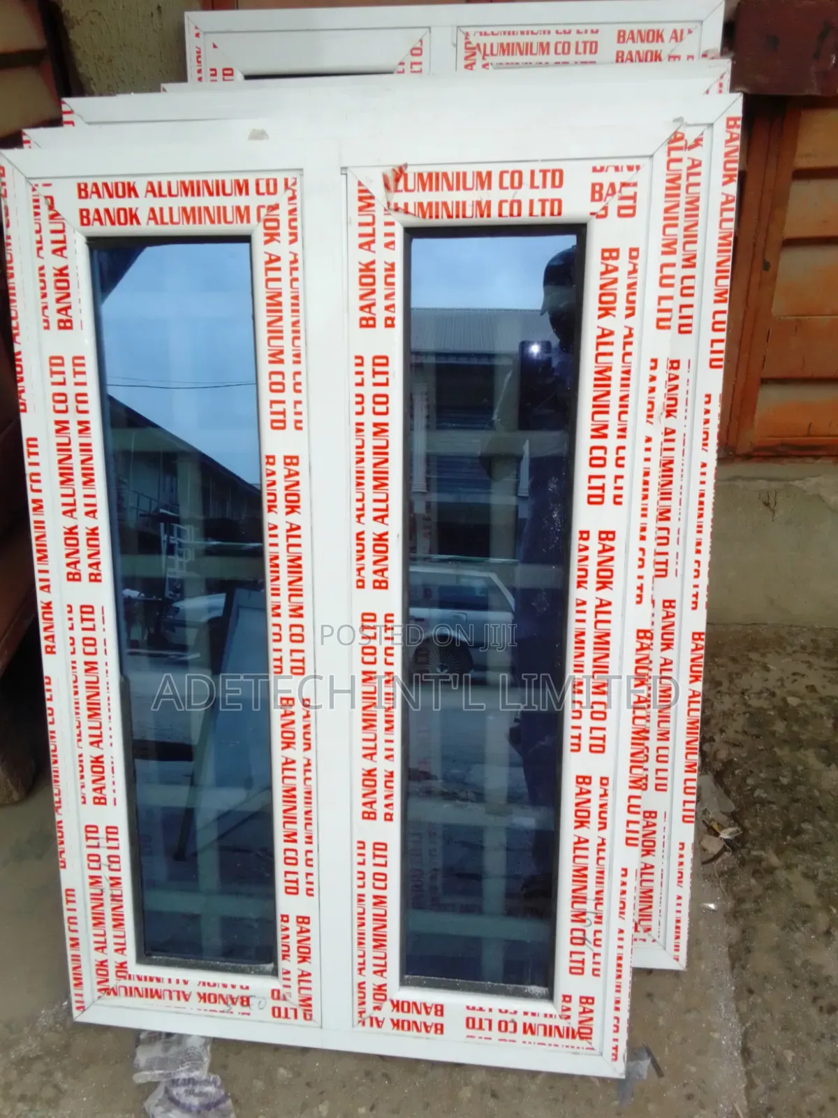 Grand Aluminium Casement Window With Net and Burglary Proof
