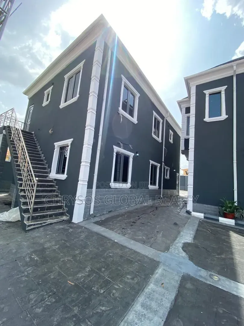 2bdrm Block of Flats in Oluyole Sharp for rent