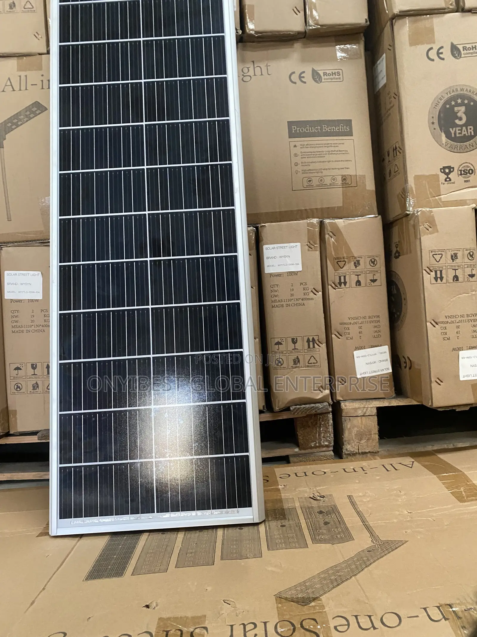Professional Solar Street Light for Roads Compounds