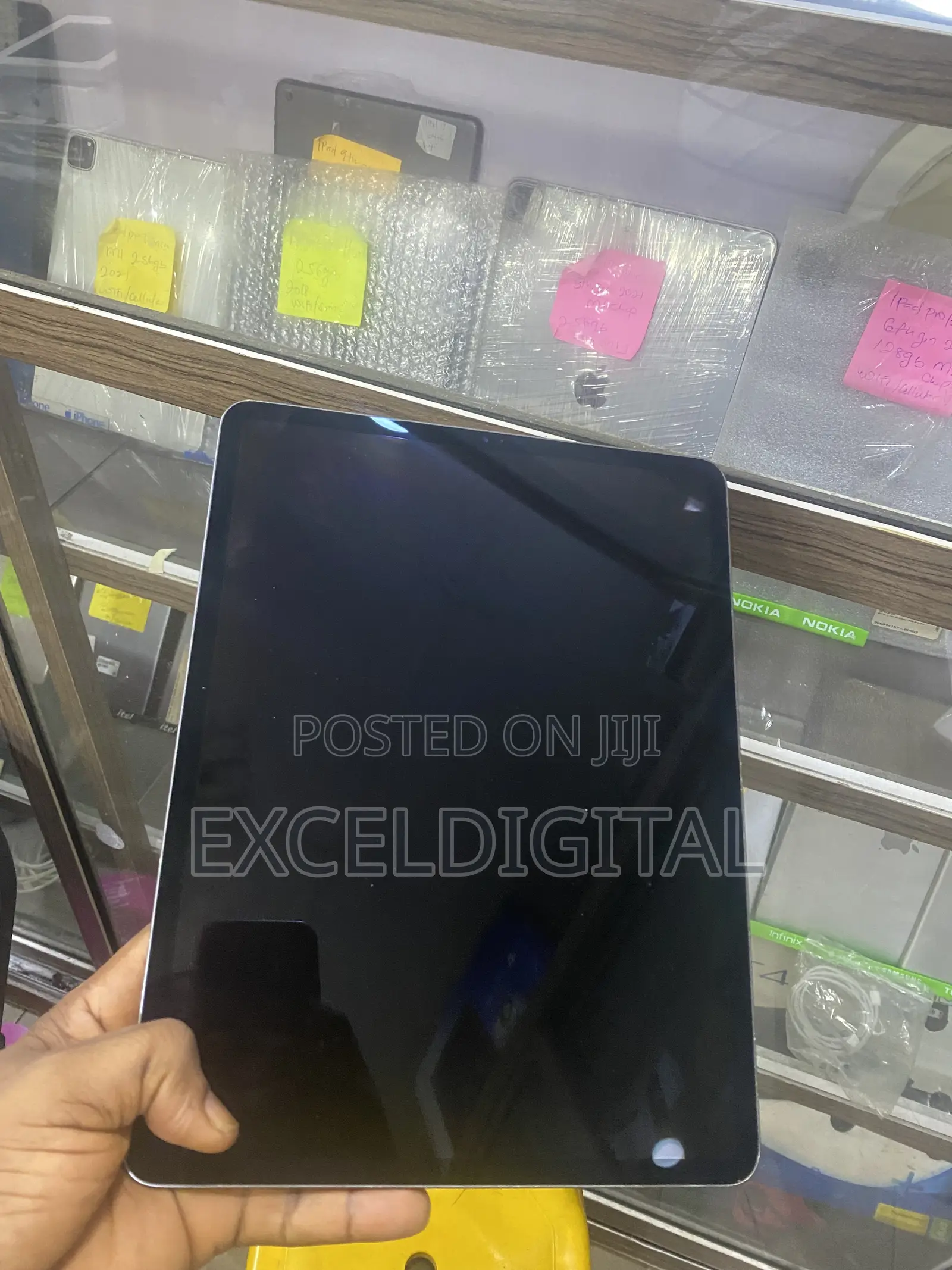 Apple iPad Pro 12.9 (2020) 128 GB Gray