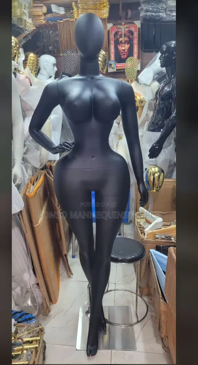 High Quality Chrome Black and Gold Rebecca Trending BBL Mannequin