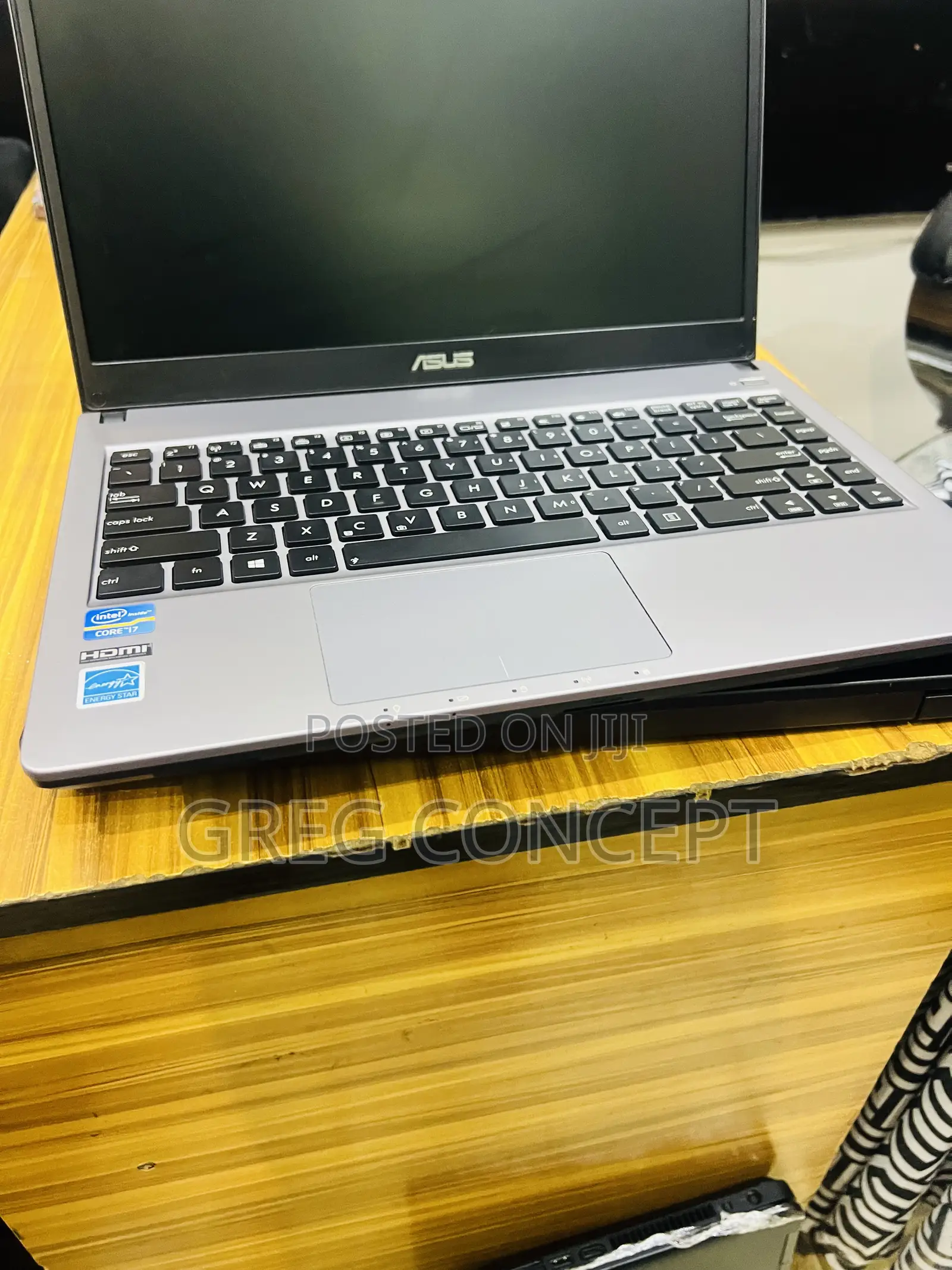 Laptop Asus U47A 16GB Intel Core i7 SSD 256GB