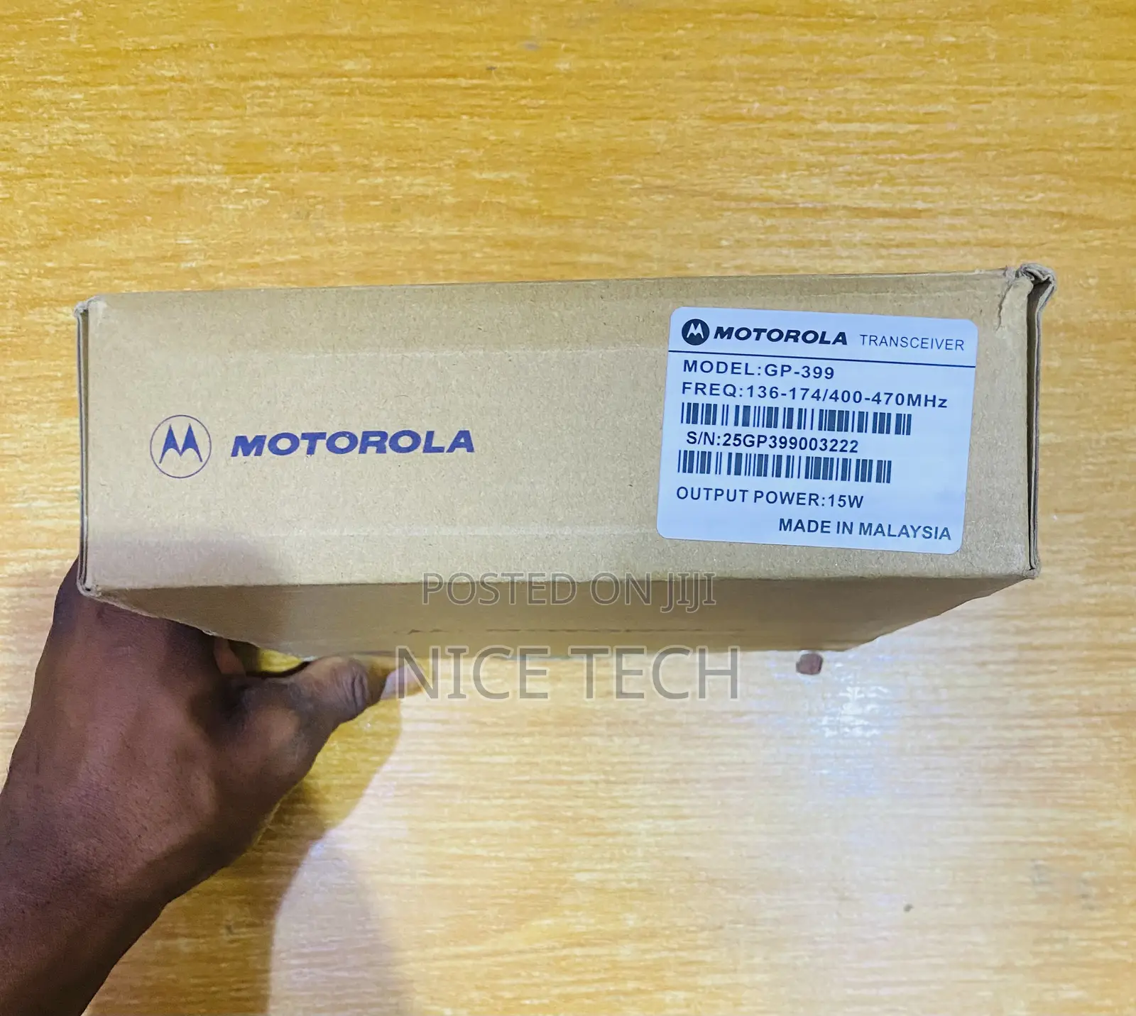 Motorola Walkie Talkie Transceiver Gp399