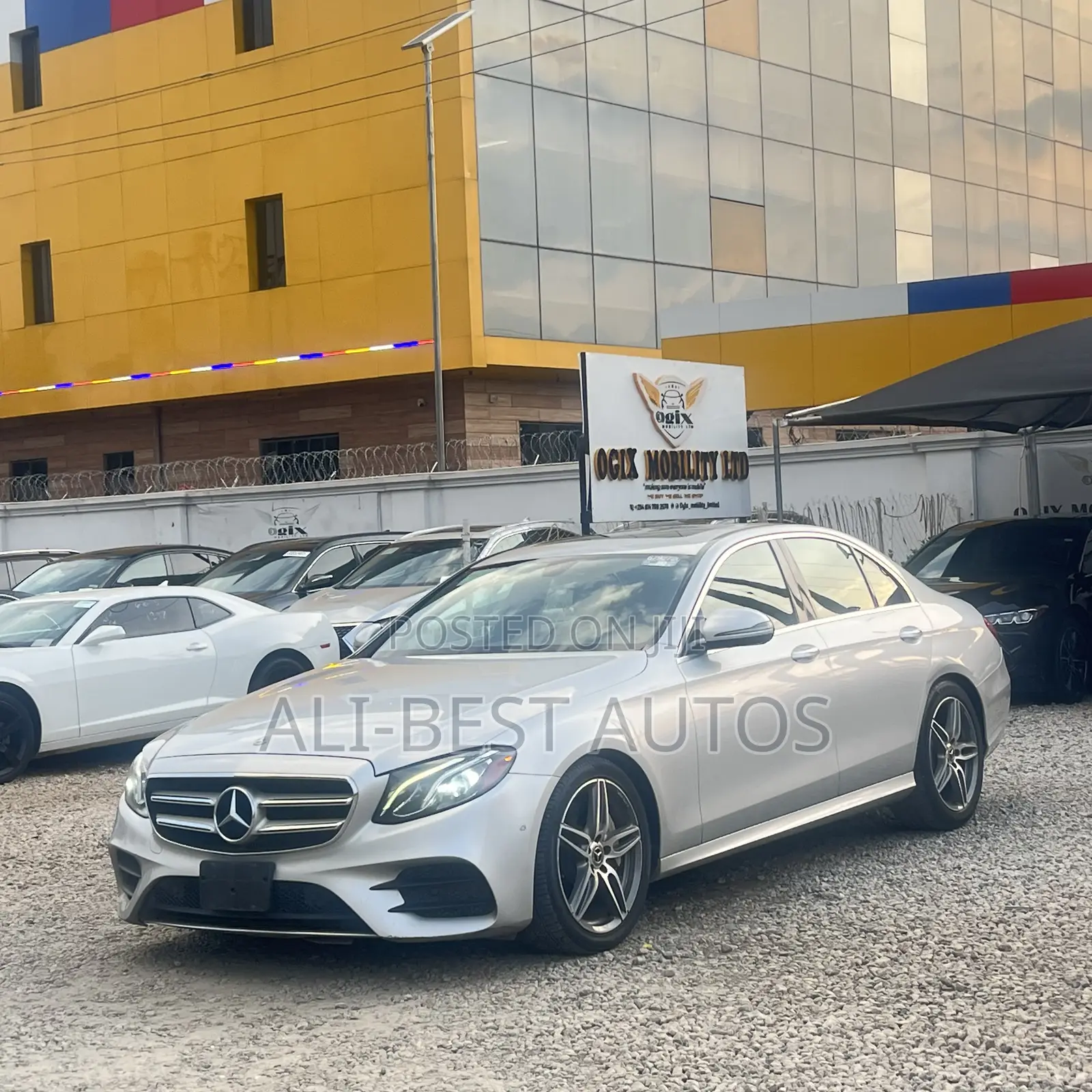 Mercedes-Benz E300 2018 Silver