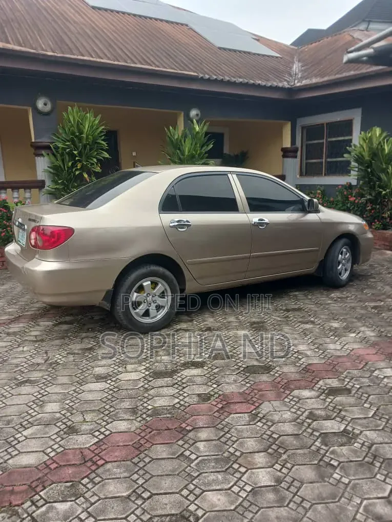 Toyota Corolla 2006 Gold