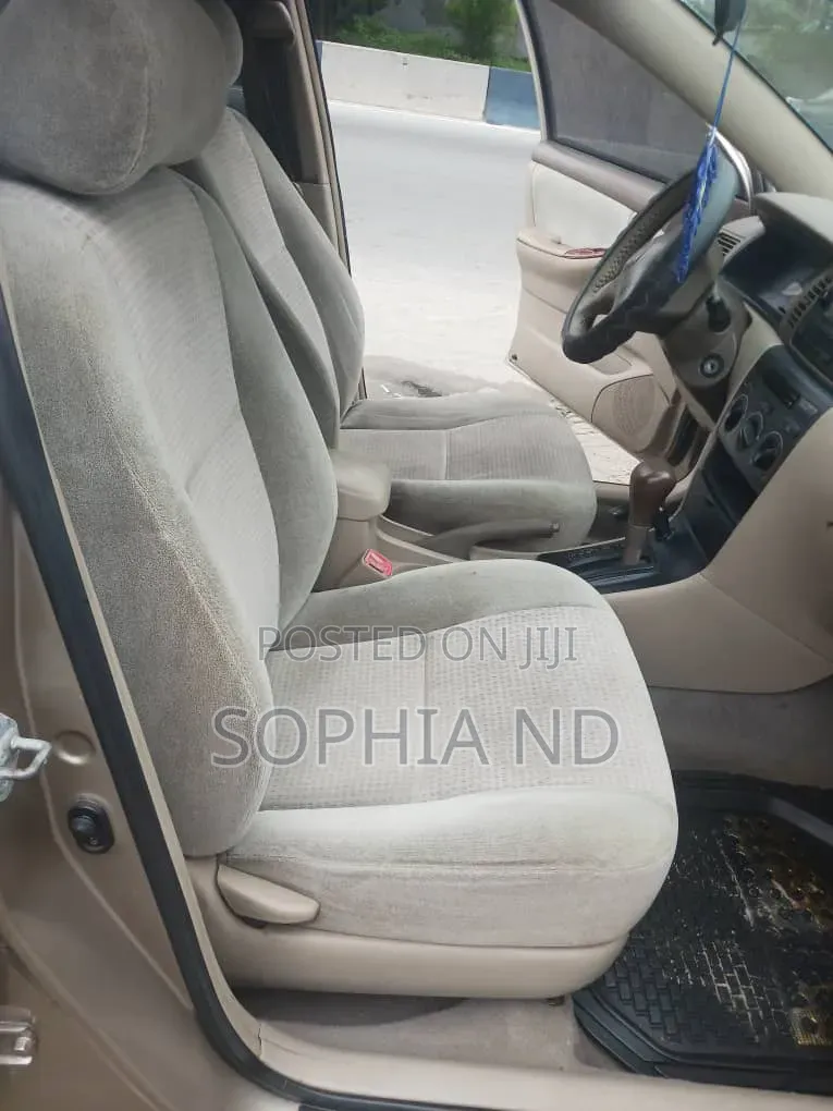 Toyota Corolla 2006 Gold