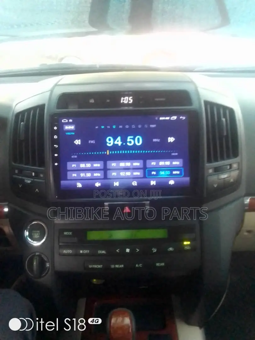 Toyota Land Cruiser 2008-2015 Half Screen Navigation Android