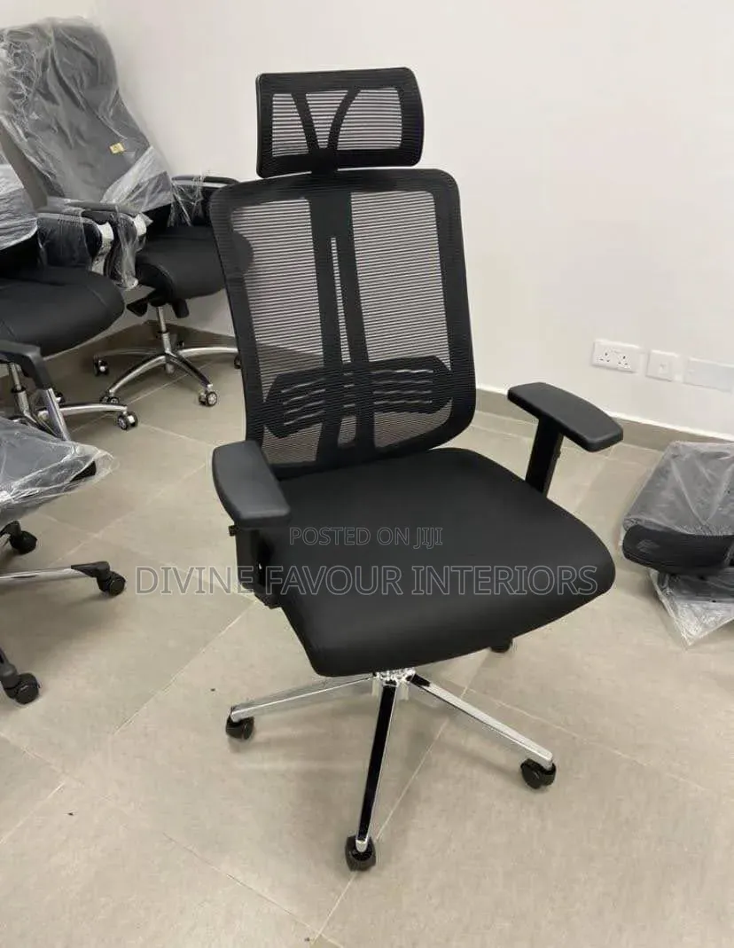 Mesh Foam Ergonomic Swivel Office Chair