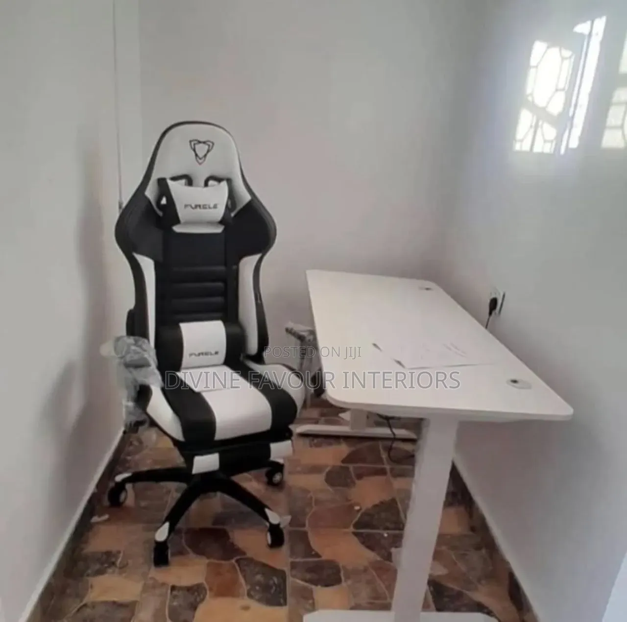 Electric Adjustable Desk With Furgle Game Chair