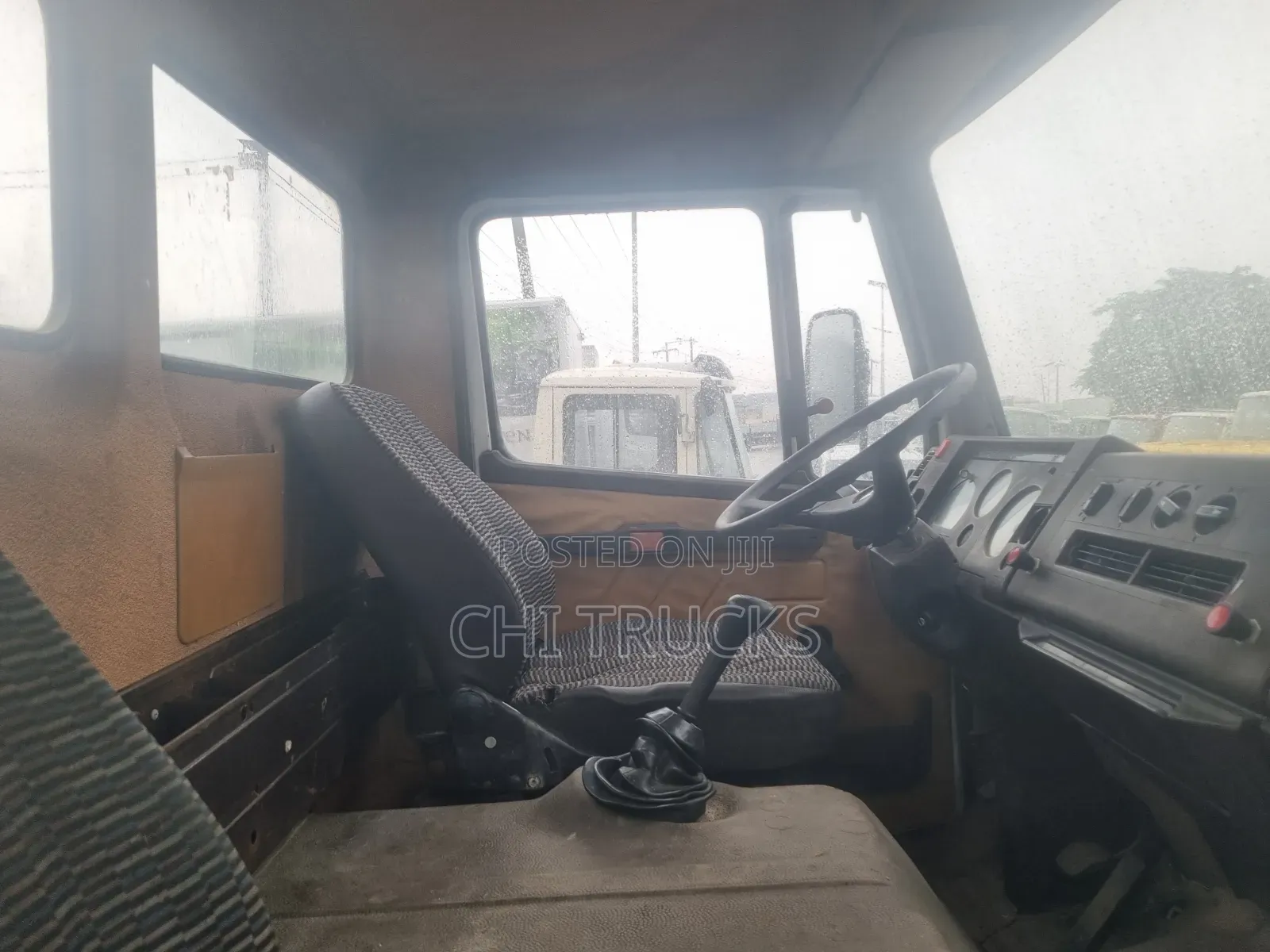 Mercedes Benz 814 Pickup Truck 2005 White