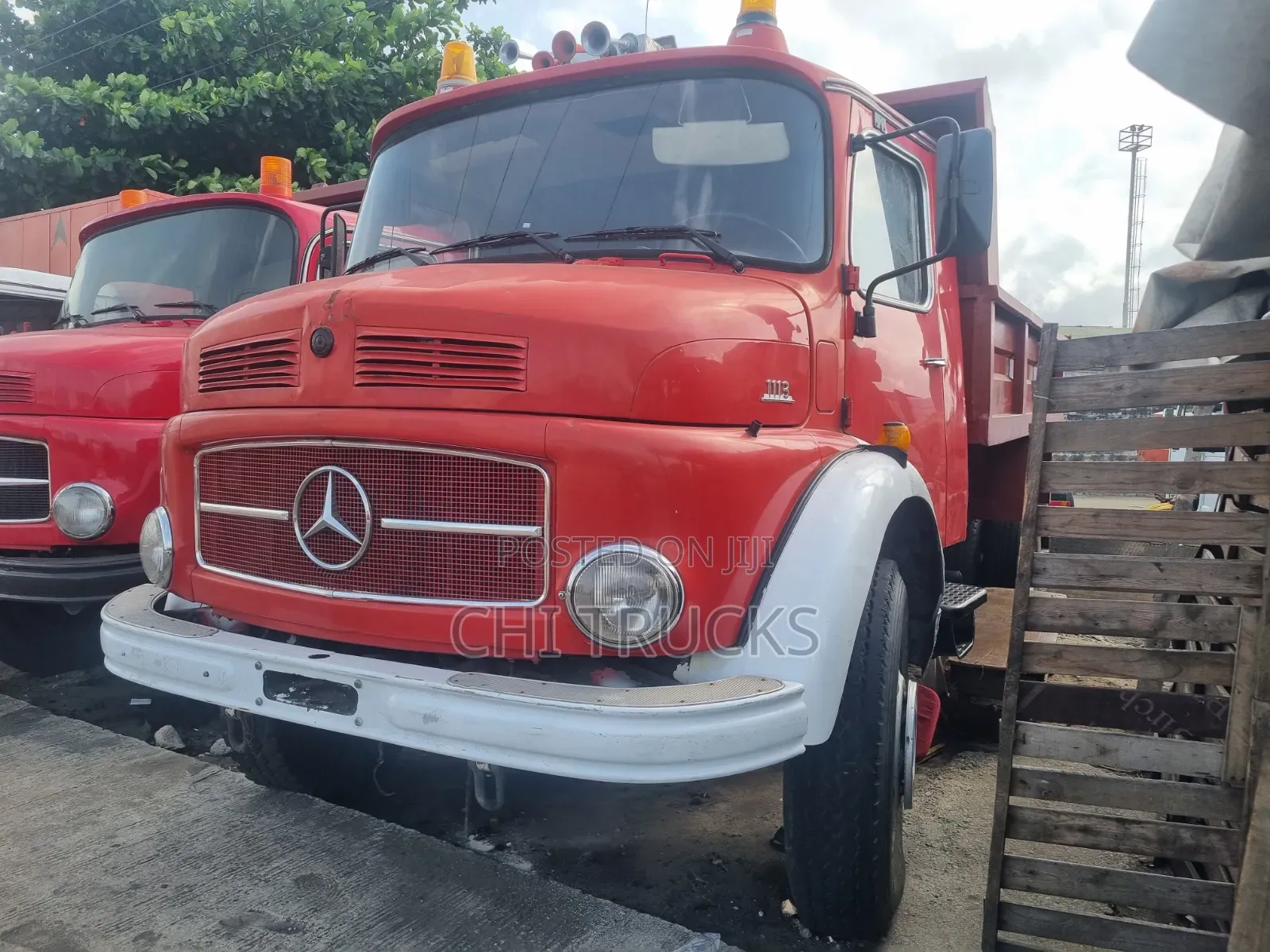 Mercedes Benz 1113 Tipper Truck 4x4