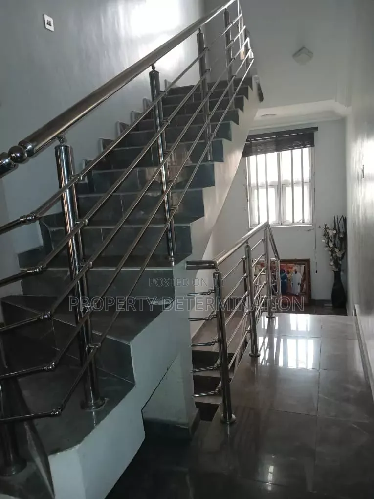 4bdrm Duplex in GRA Phase 1 for rent