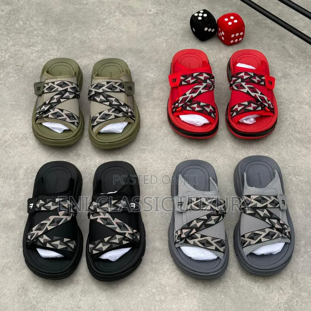 Top Notch Luxury Men's Slippers Balenciaga Well Banded Package