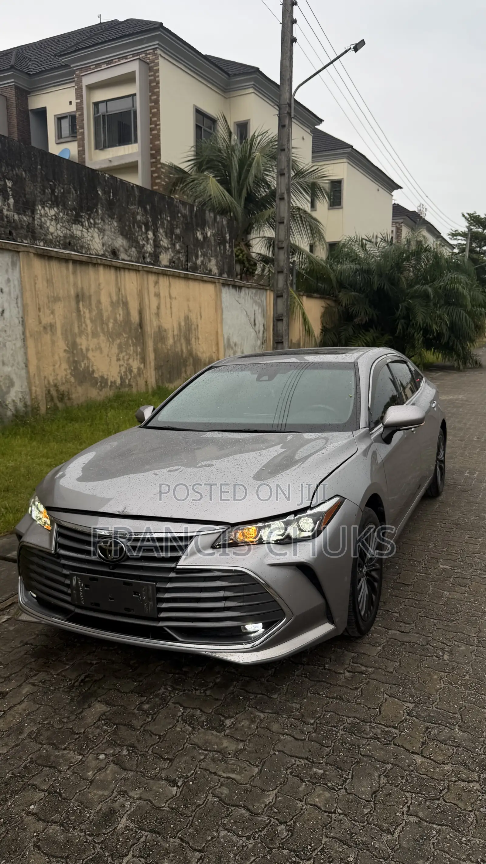 Toyota Avalon XLE 2022 Silver