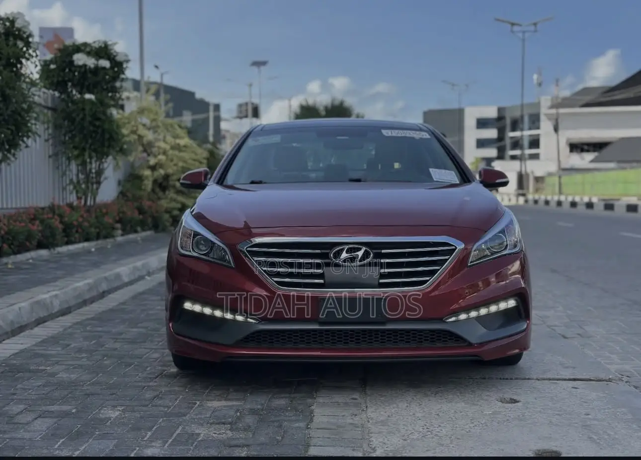 Hyundai Sonata Limited 4dr Sedan (2.4L 4cyl 6A) 2015 Red