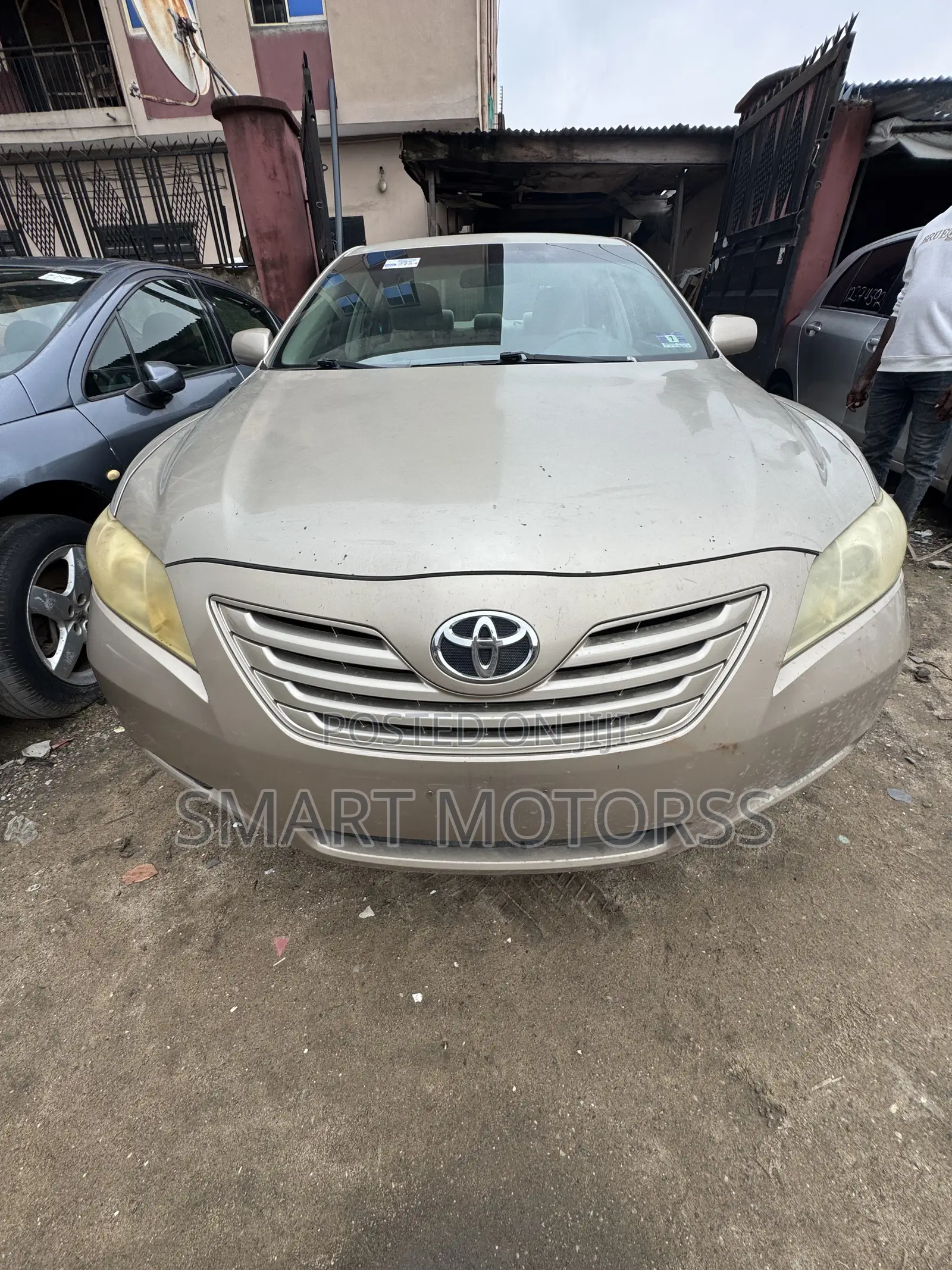 Toyota Camry 2009 Gold