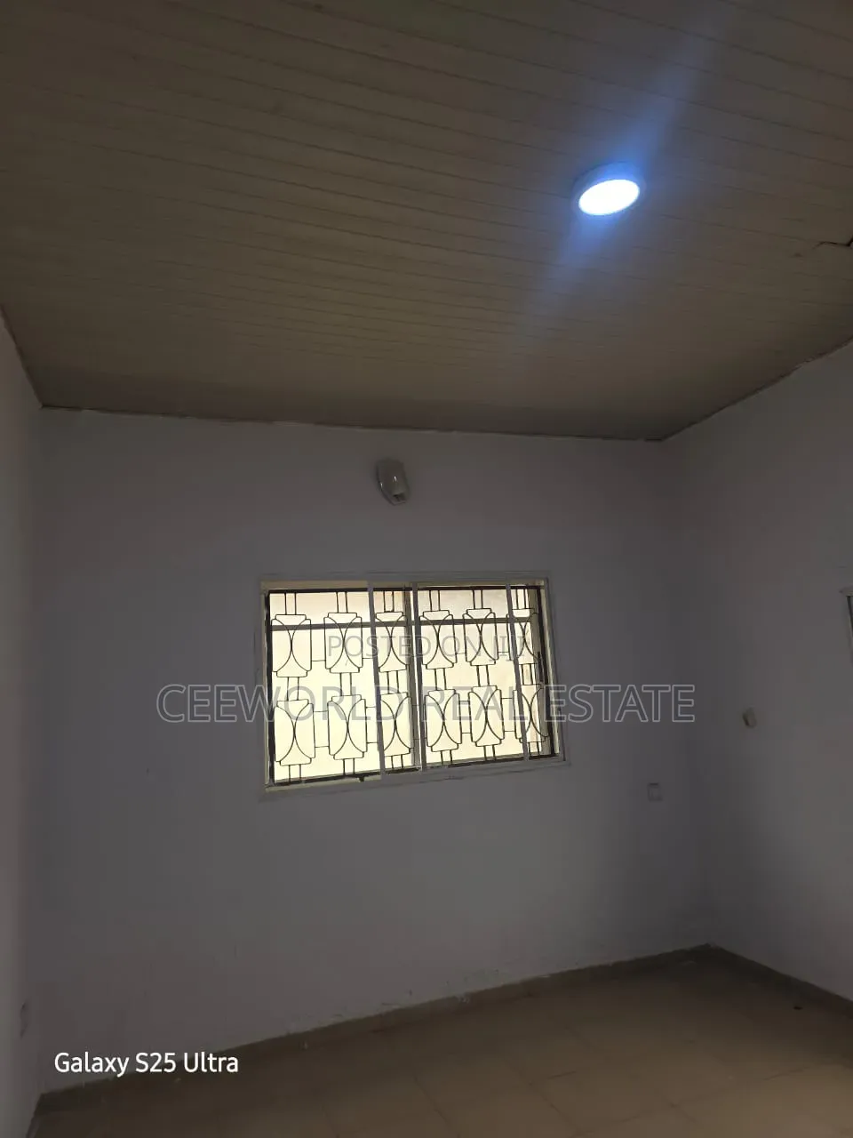 3bdrm Bungalow in Oluyole Main Estate for rent