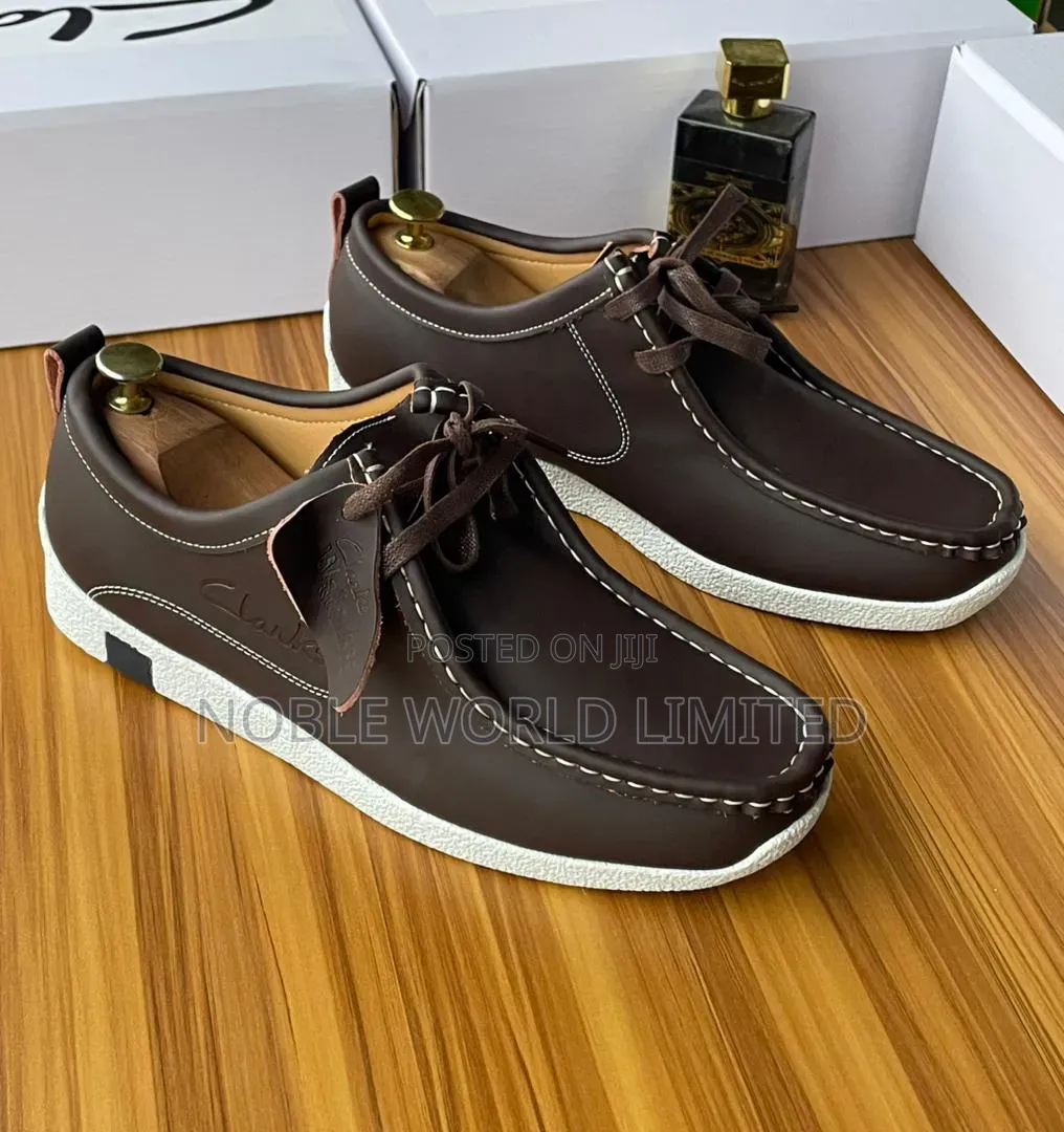 Solid Men's Black/Brown Shoes/Loafers (Clarks). Abl 79