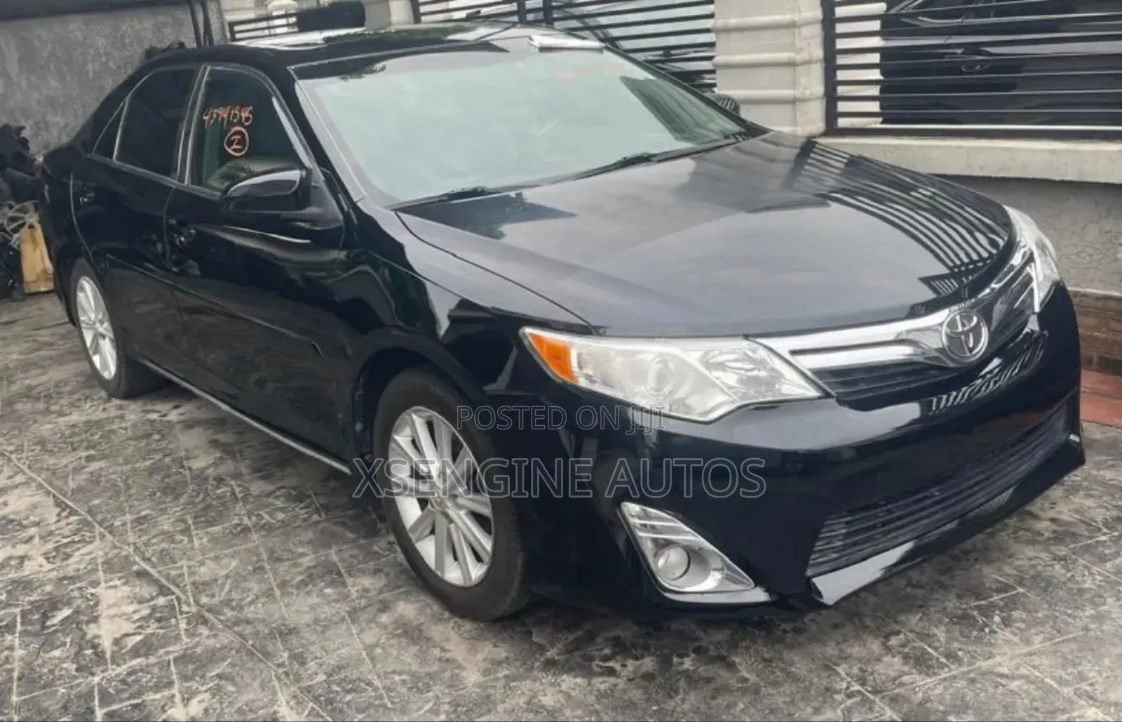 Toyota Camry XLE V6 4dr Sedan (3.5L 6cyl 6A) 2013 Black