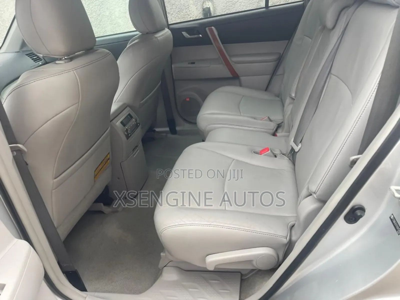Toyota Highlander Limited 2010 Silver