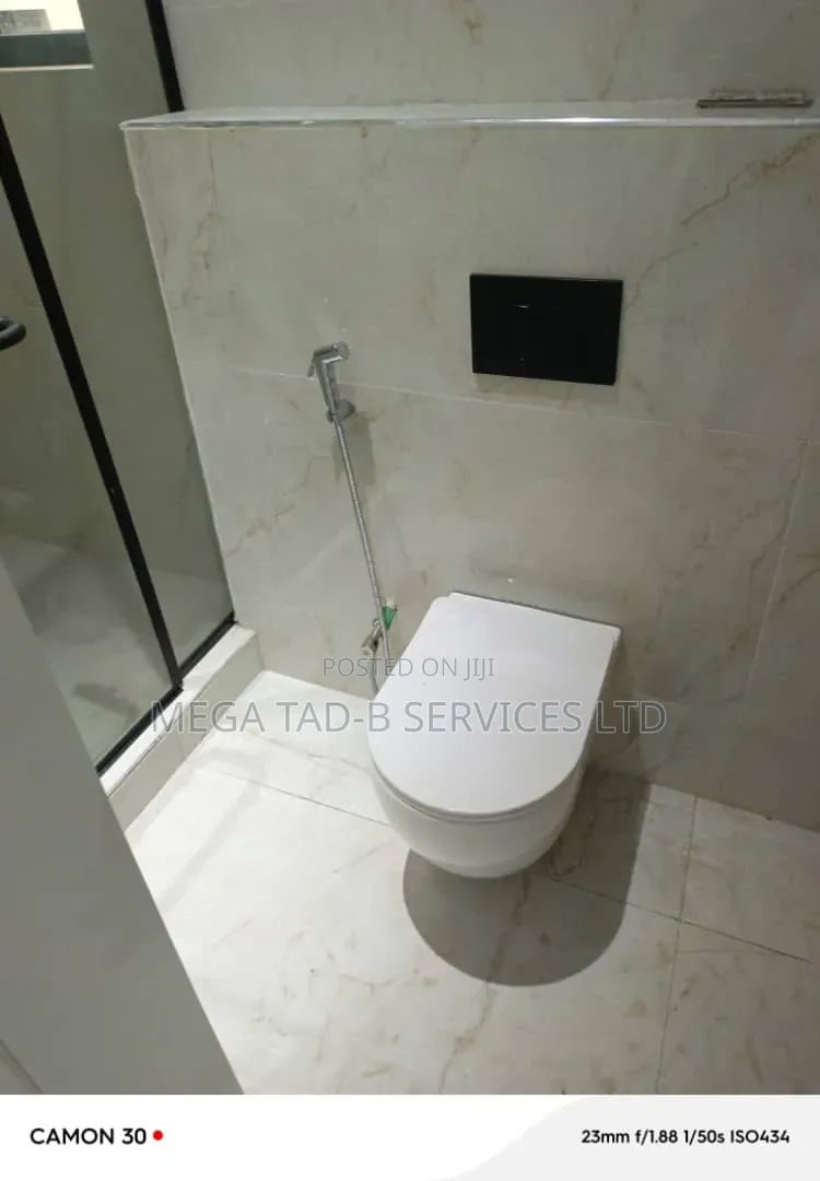 7bdrm Duplex in Ikeja Estate for sale