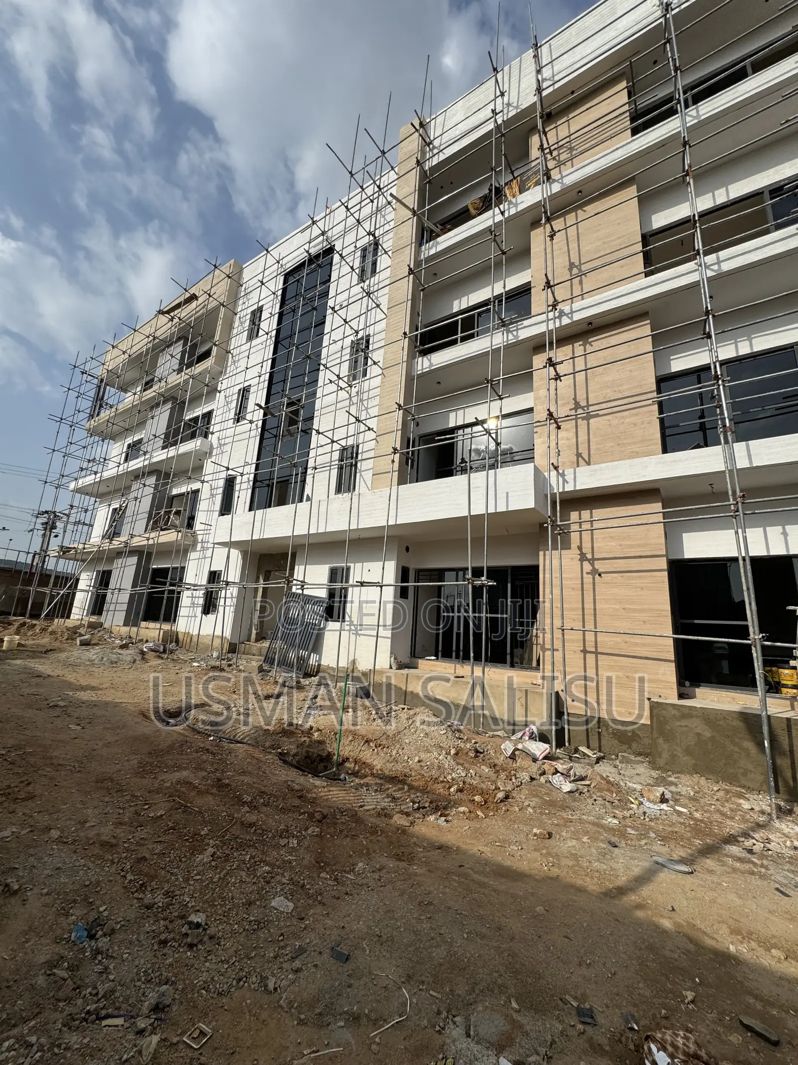 3bdrm Block of Flats in Jahi for sale