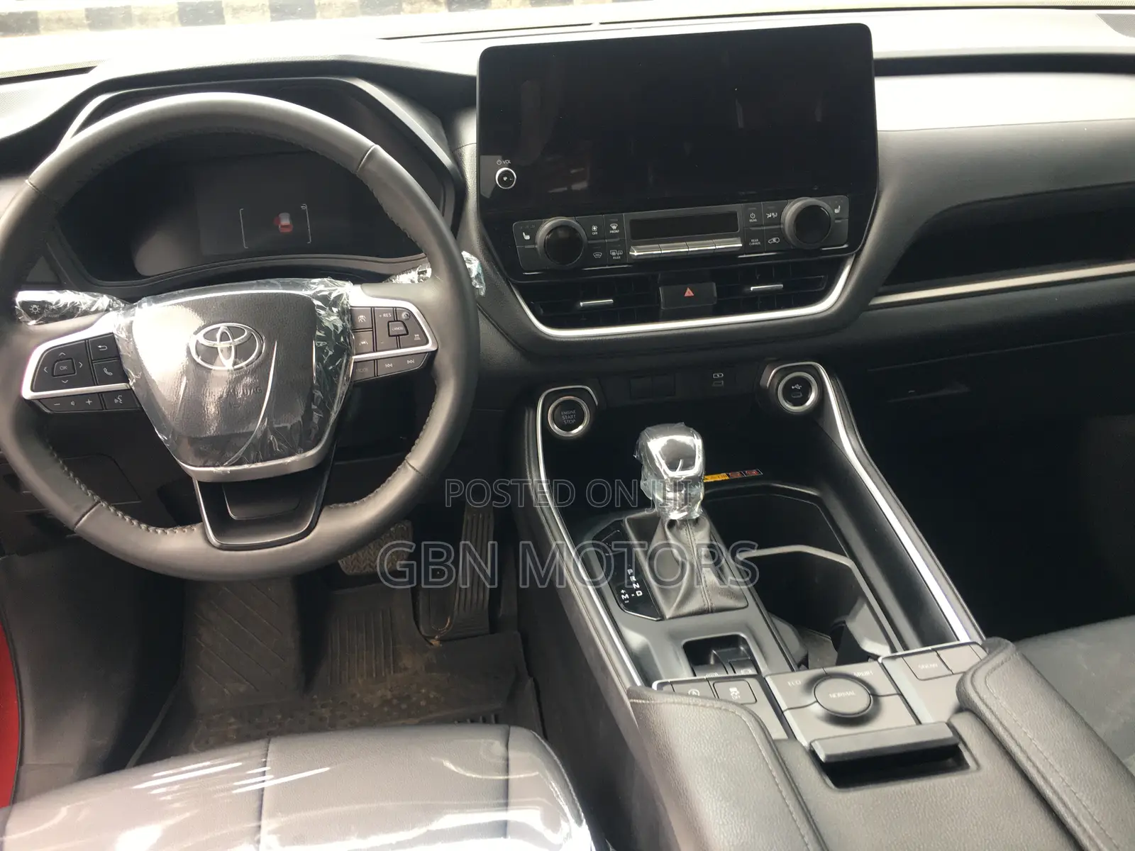 Toyota Highlander 2024 Red