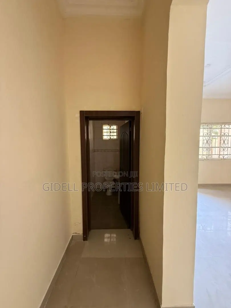 3bdrm Block of Flats in Garki 2 for rent