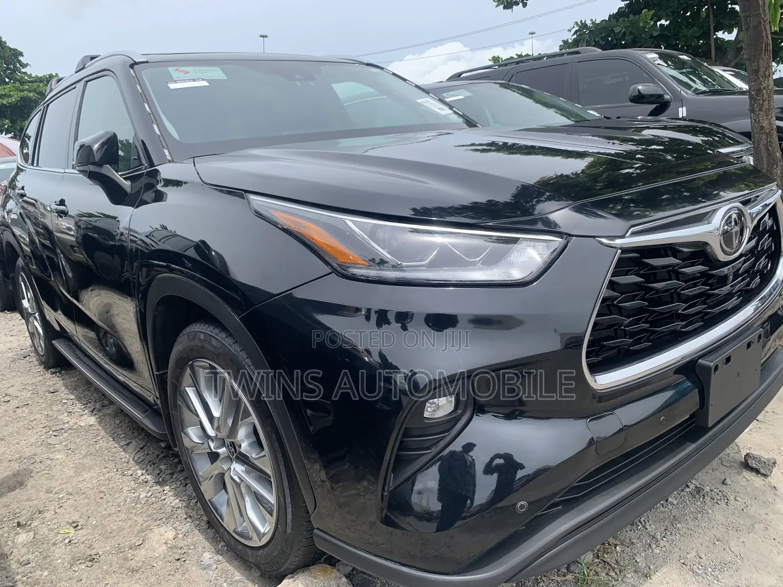 Toyota Highlander Limited 2022 Black