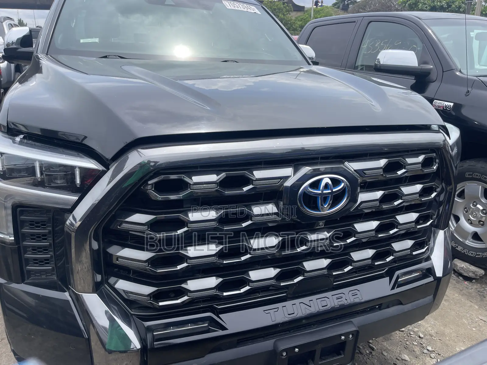 Toyota Tundra Platinum 2022 Black