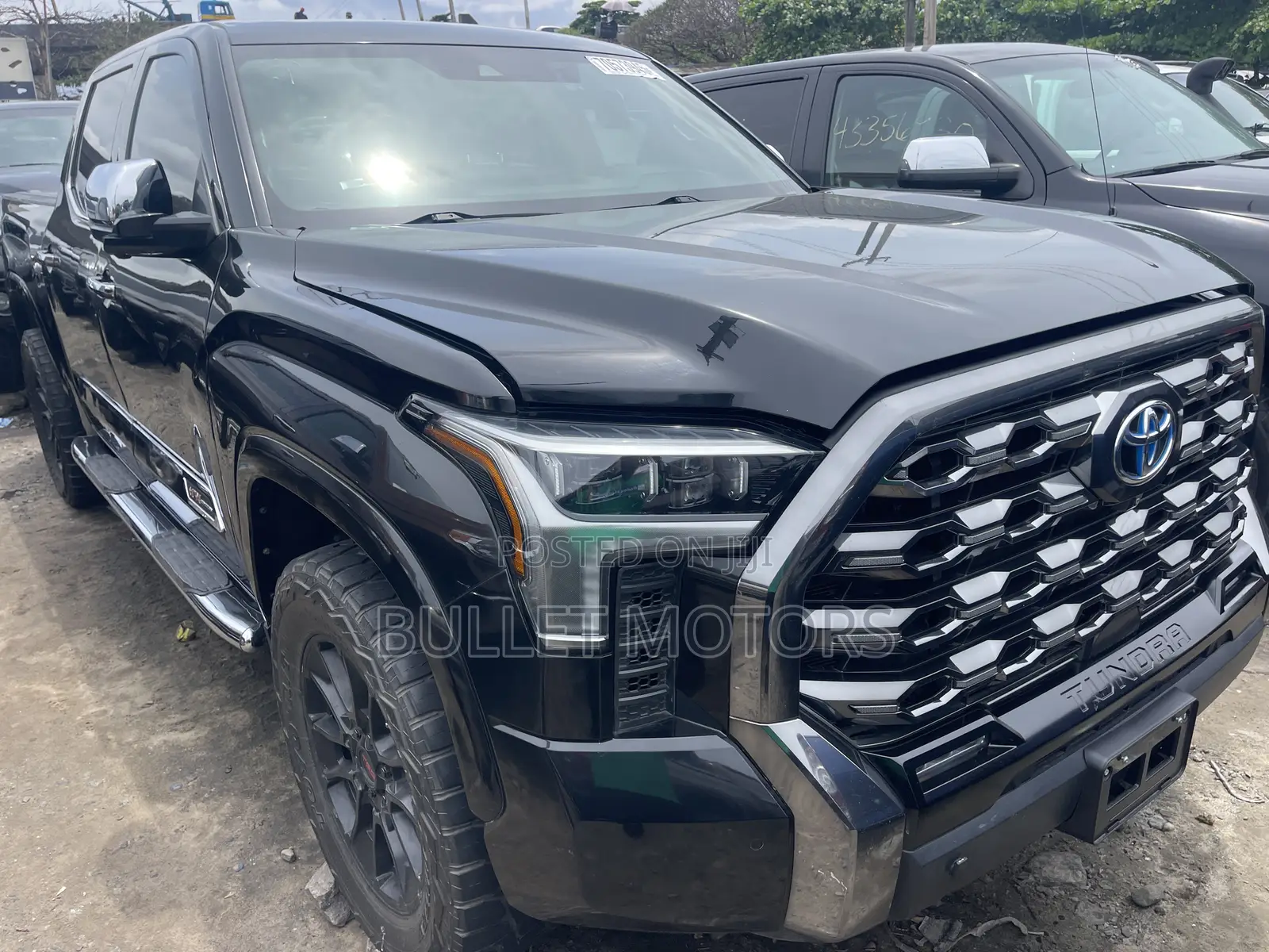 Toyota Tundra Platinum 2022 Black
