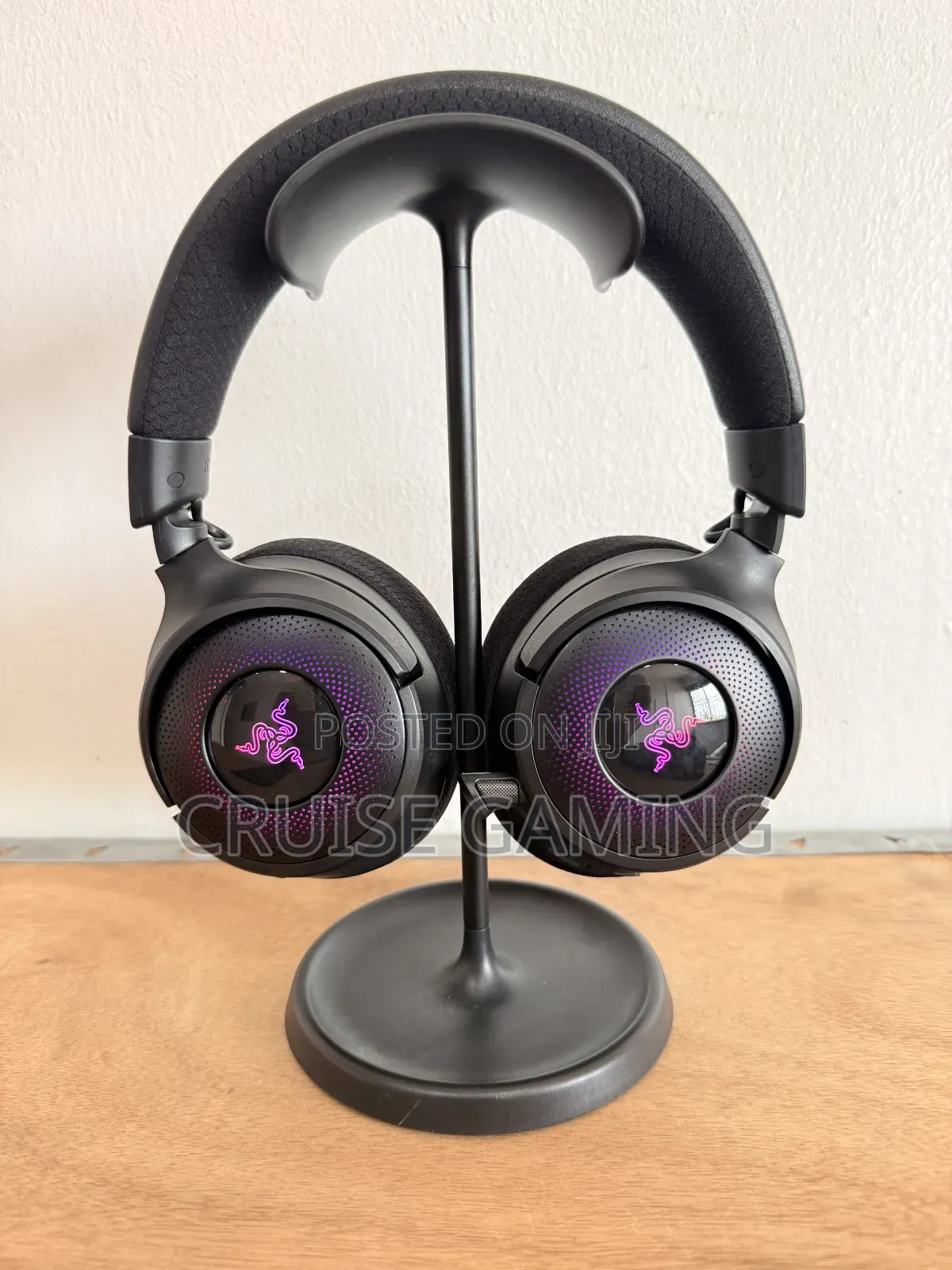 Razer Kraken V4 Chroma RGB Wireless Gaming Headset Perfect Condition