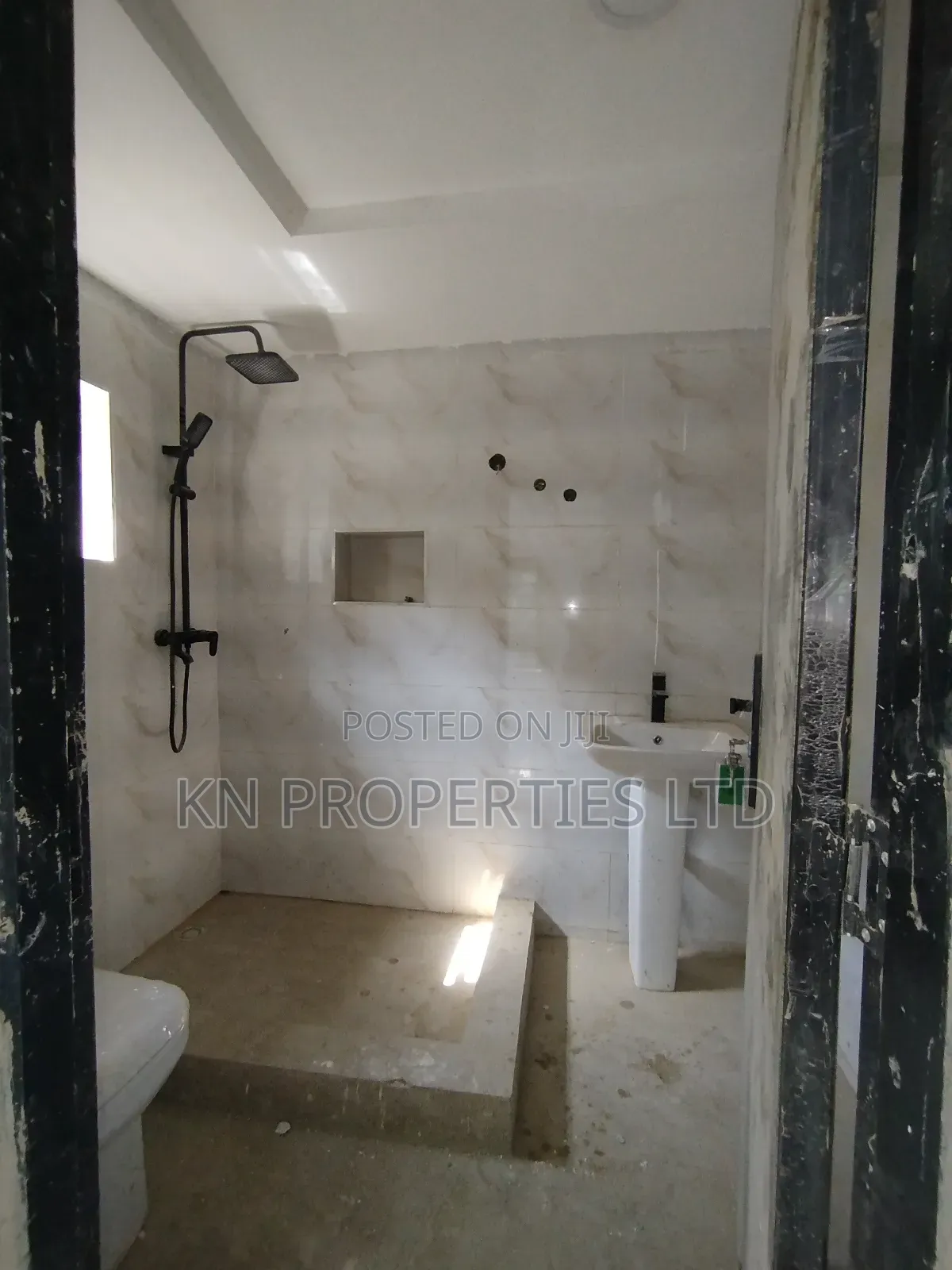 3bdrm Apartment in Wuse Zone for rent