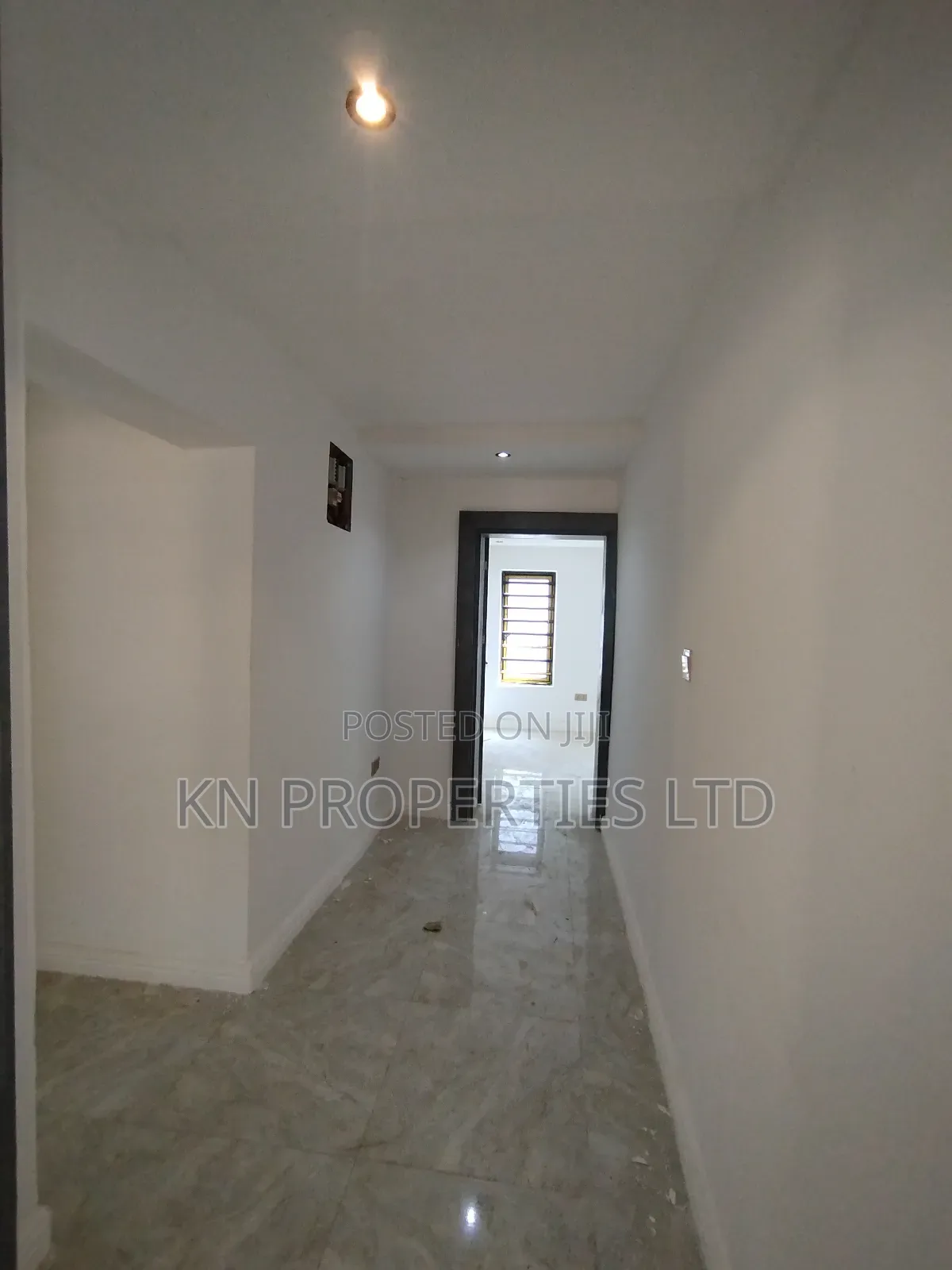 3bdrm Apartment in Wuse Zone for rent