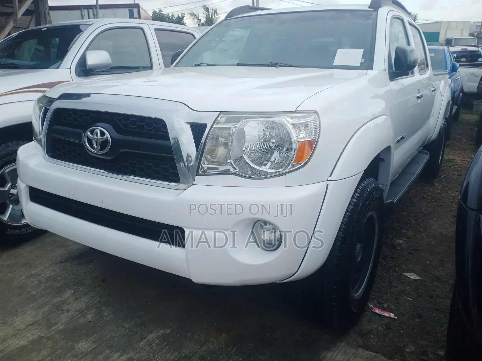 Toyota Tacoma 2011 White