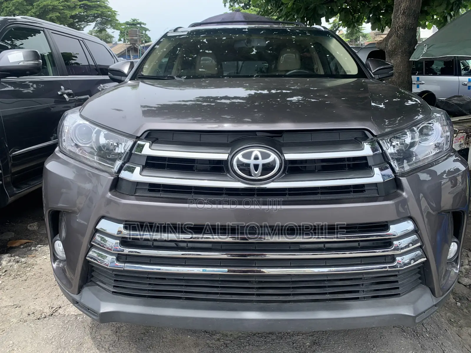 Toyota Highlander Limited 4dr SUV AWD (3.5L 6cyl 6A) 2015 Gray