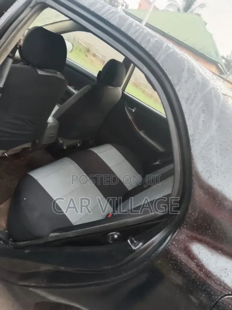 Toyota Corolla 2004 Black