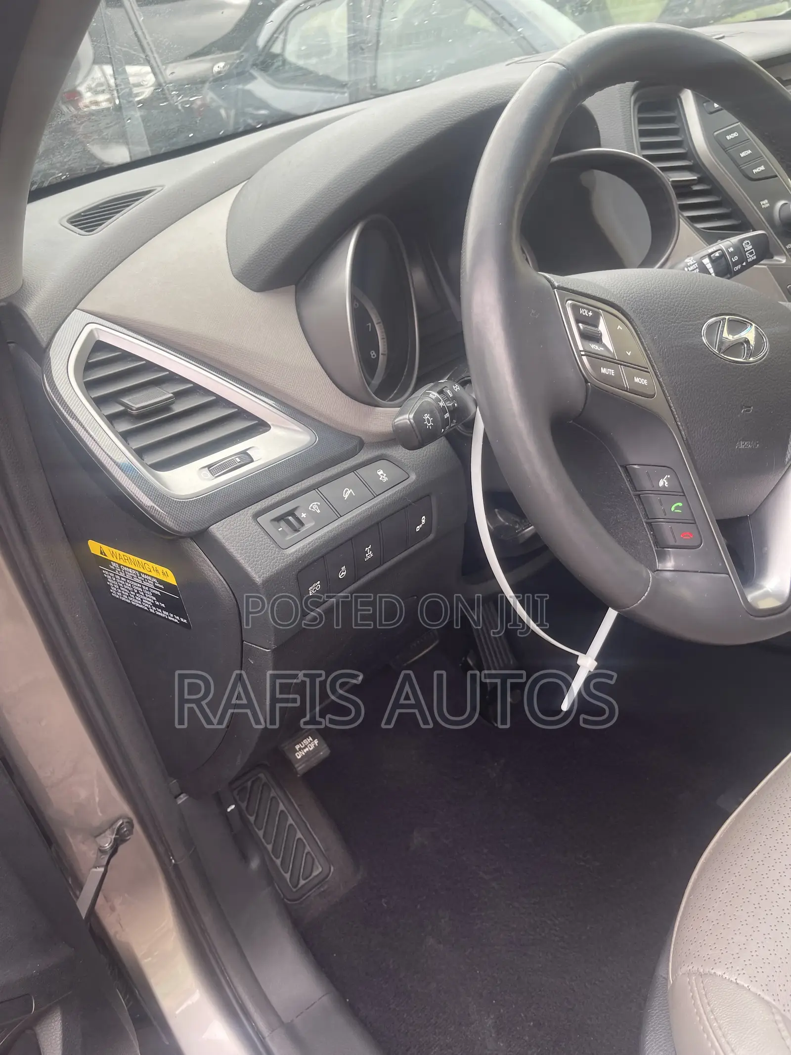 Hyundai Santa Fe SE AWD 2016 Brown