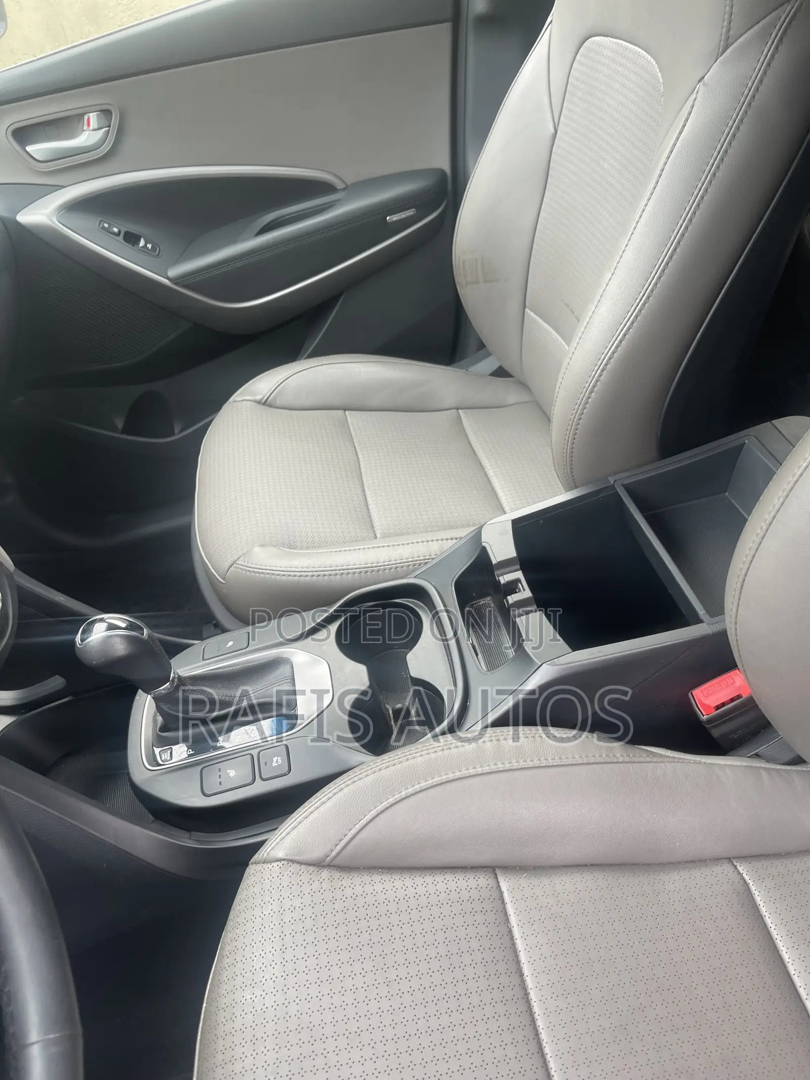Hyundai Santa Fe SE AWD 2016 Brown