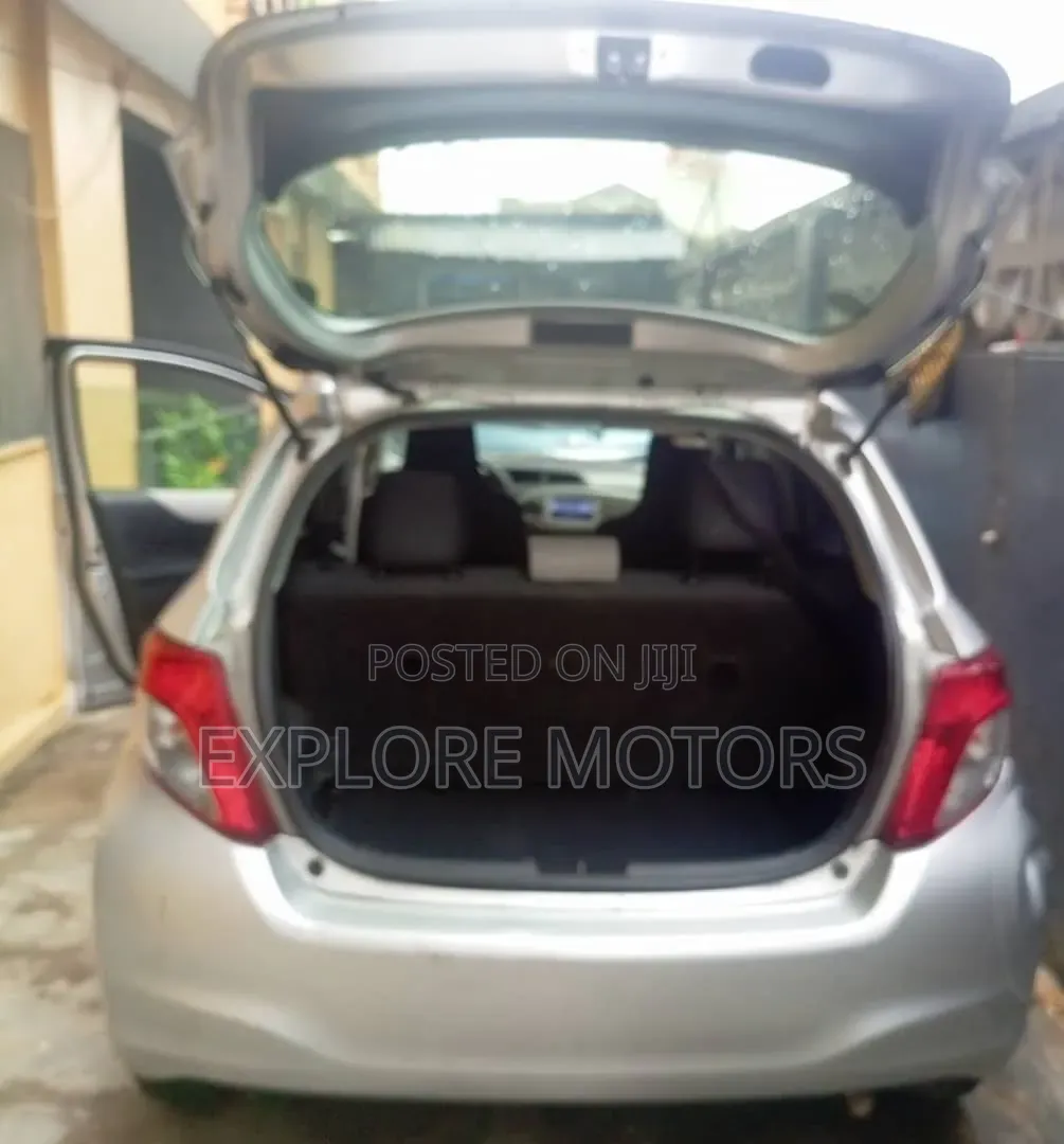 Toyota Yaris 2014 Silver