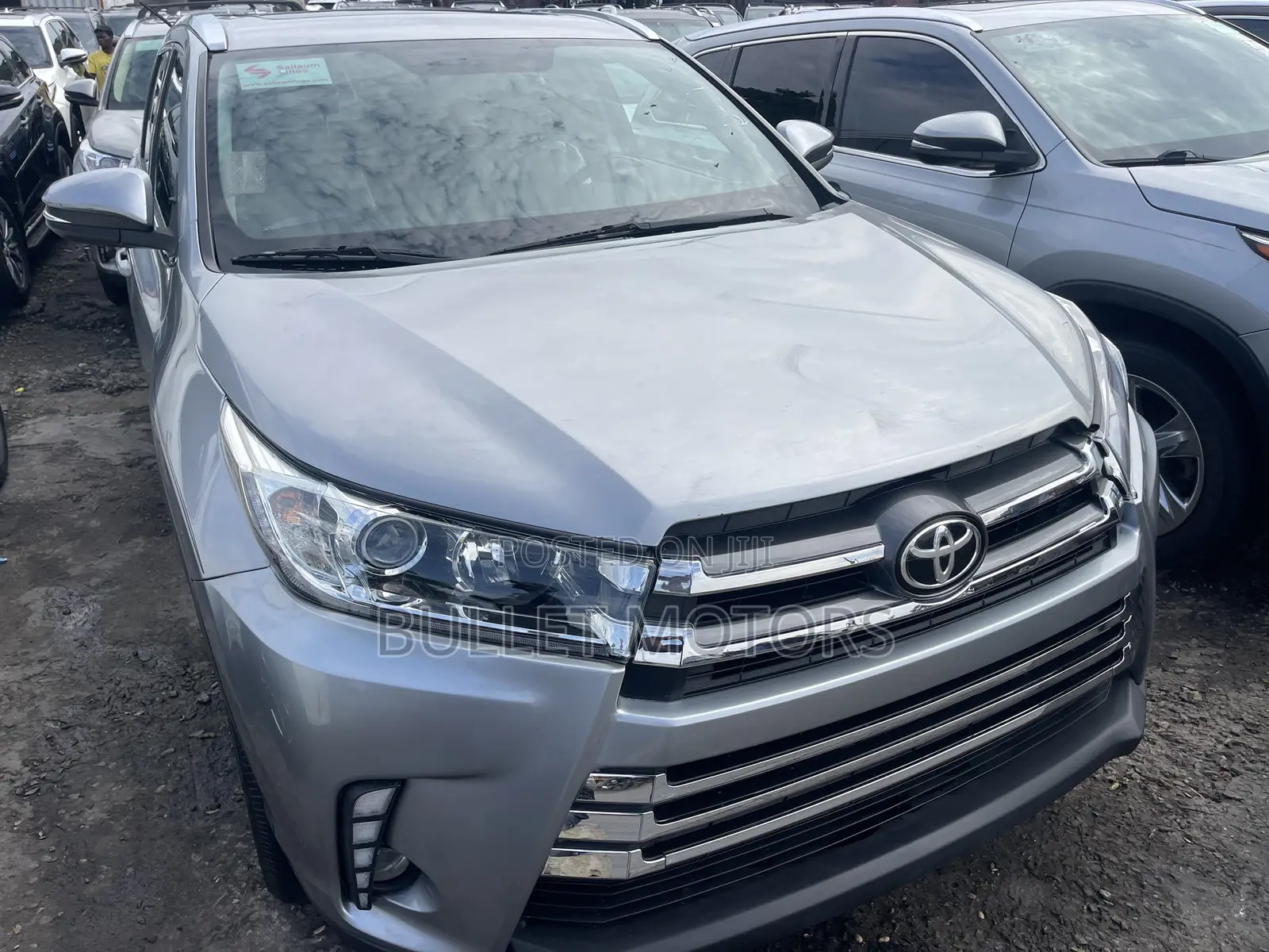 Toyota Highlander Limited 4x4 V6 (3.5L 6cyl 8A) 2017 Gray