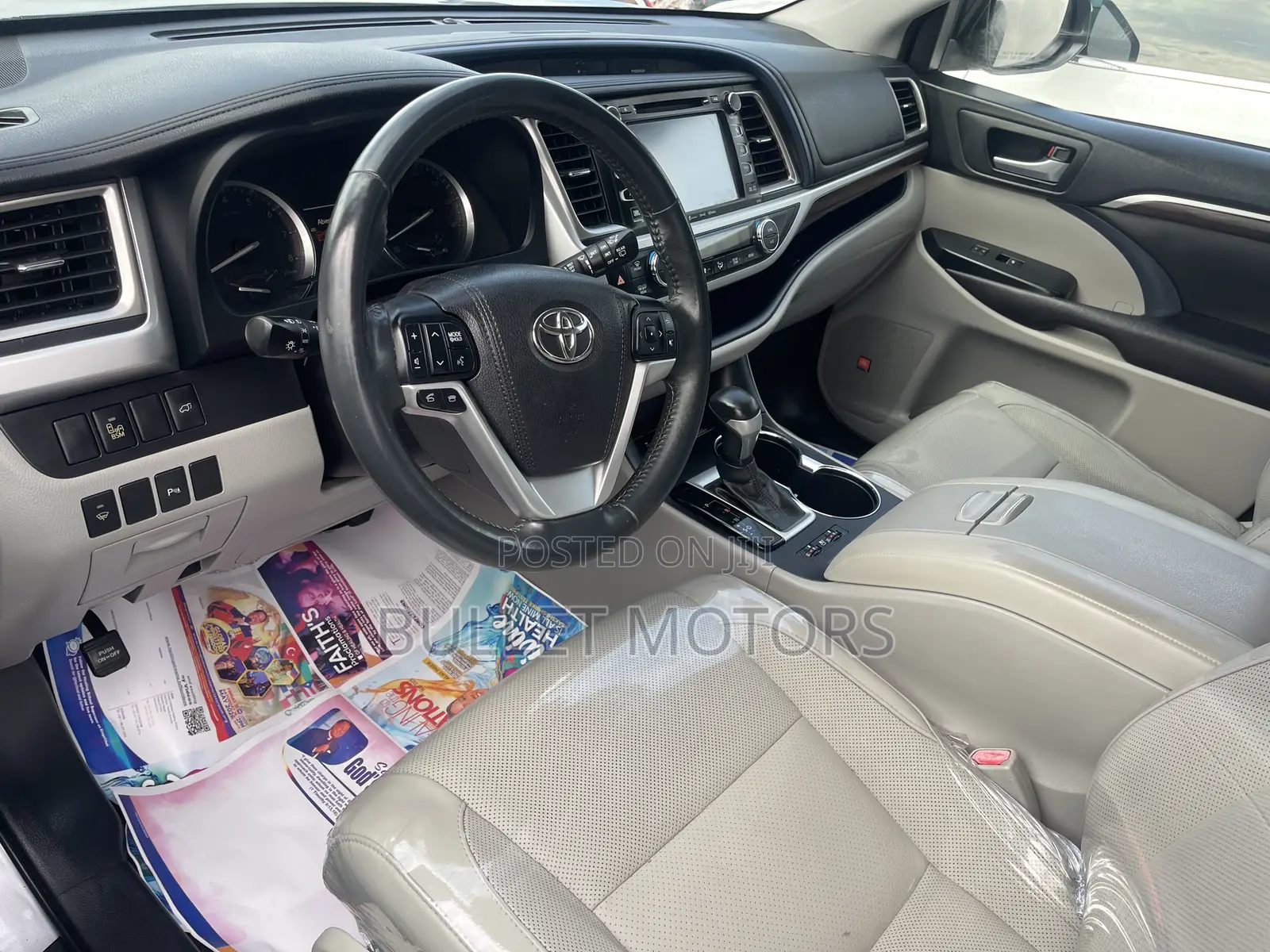 Toyota Highlander Limited 4x4 V6 (3.5L 6cyl 8A) 2017 Gray