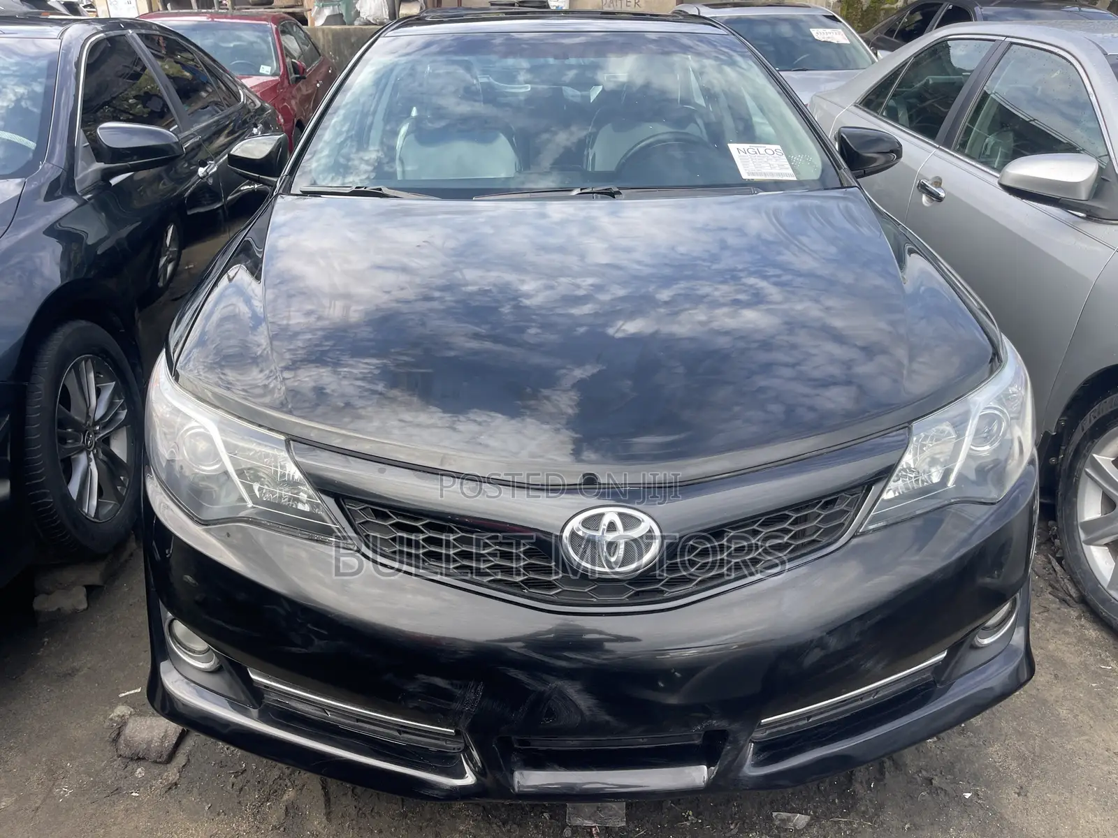 Toyota Camry SE V6 4dr Sedan (3.5L 6cyl 6A) 2013 Black