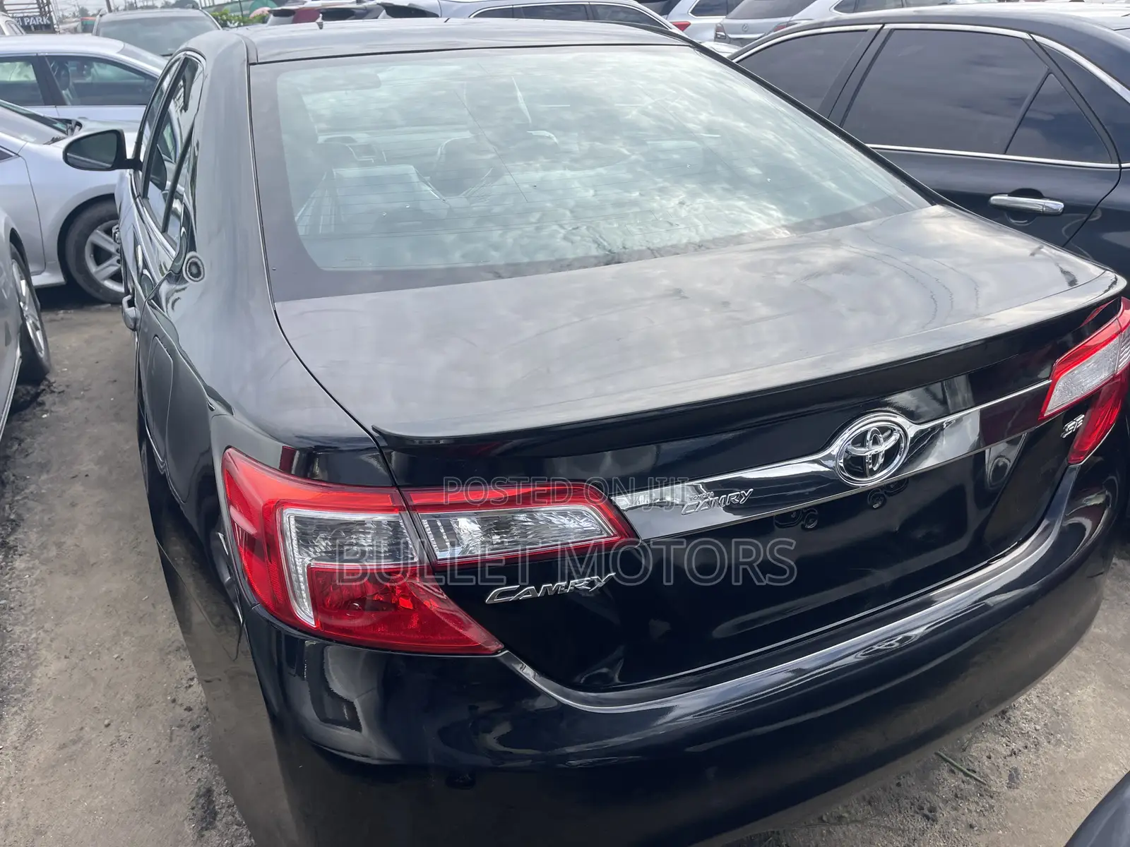 Toyota Camry SE V6 4dr Sedan (3.5L 6cyl 6A) 2013 Black