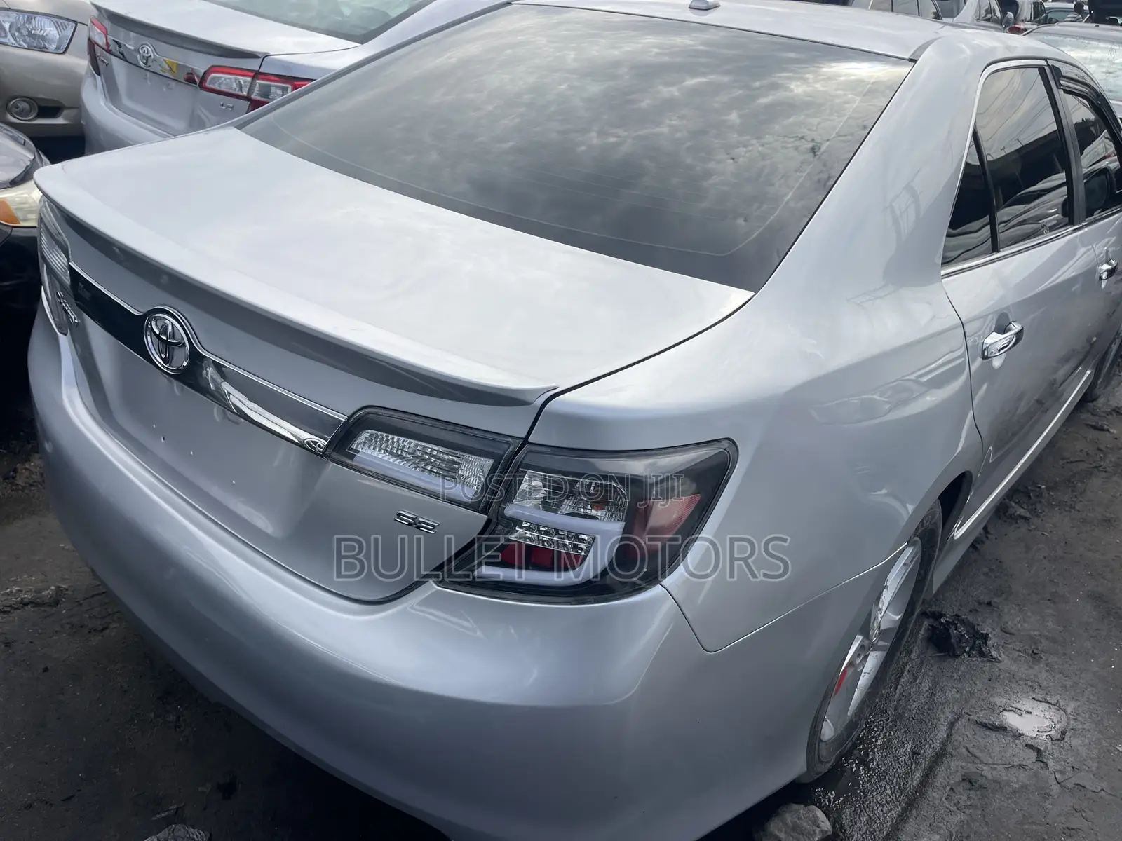 Toyota Camry SE 4dr Sedan (2.5L 4cyl 6A) 2013 Silver