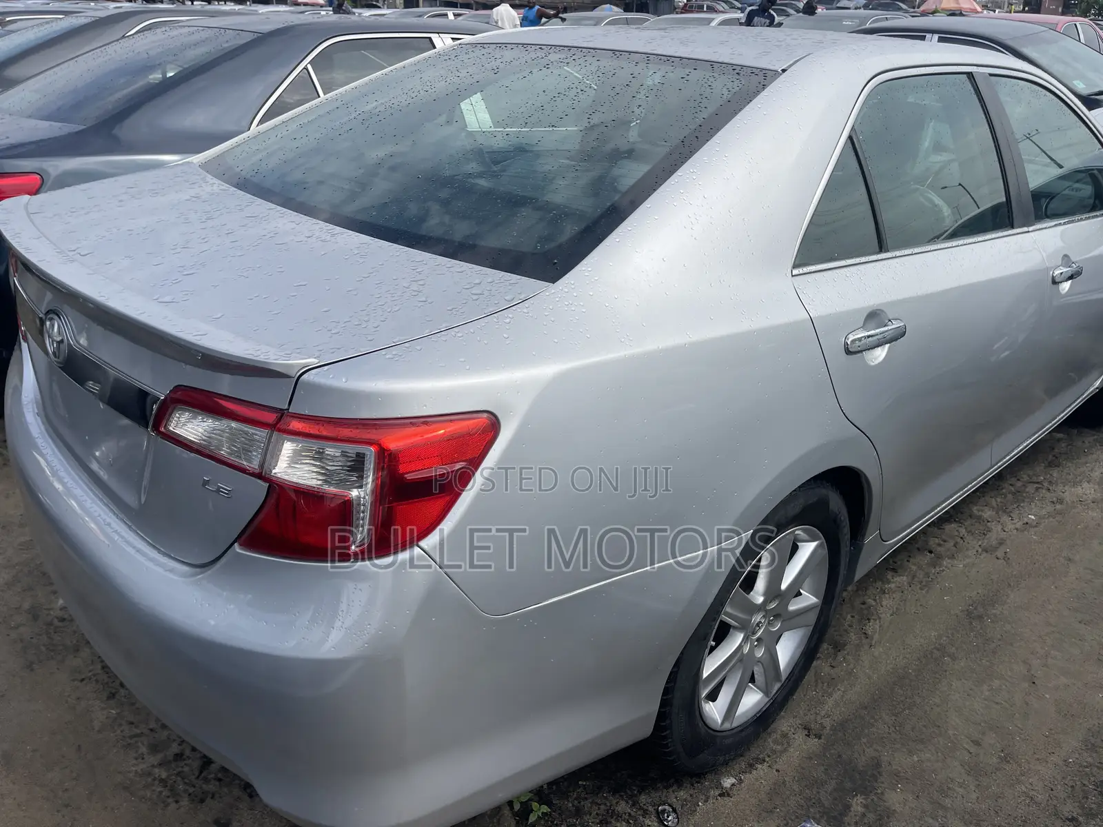 Toyota Camry LE 4dr Sedan (2.5L 4cyl 6A) 2013 Silver
